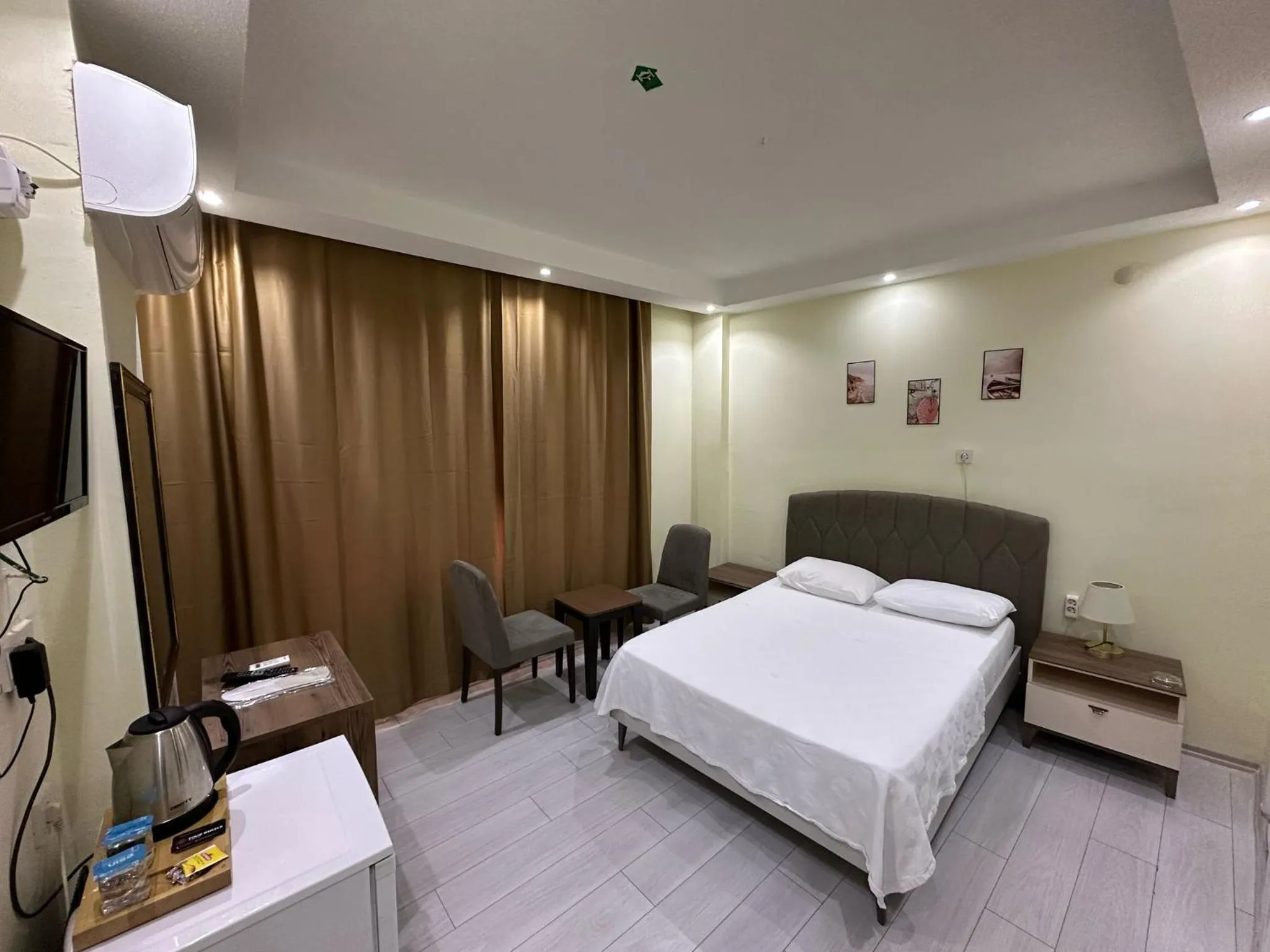 Bed in NAVAL HOTEL YALOVA