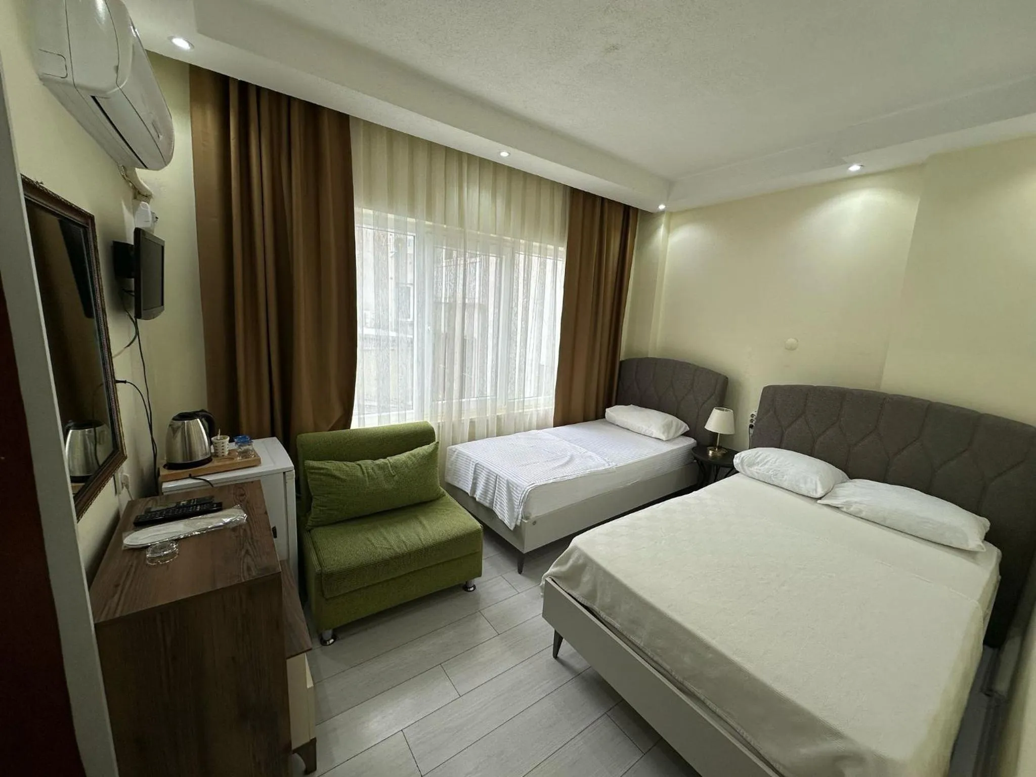 Bed in NAVAL HOTEL YALOVA