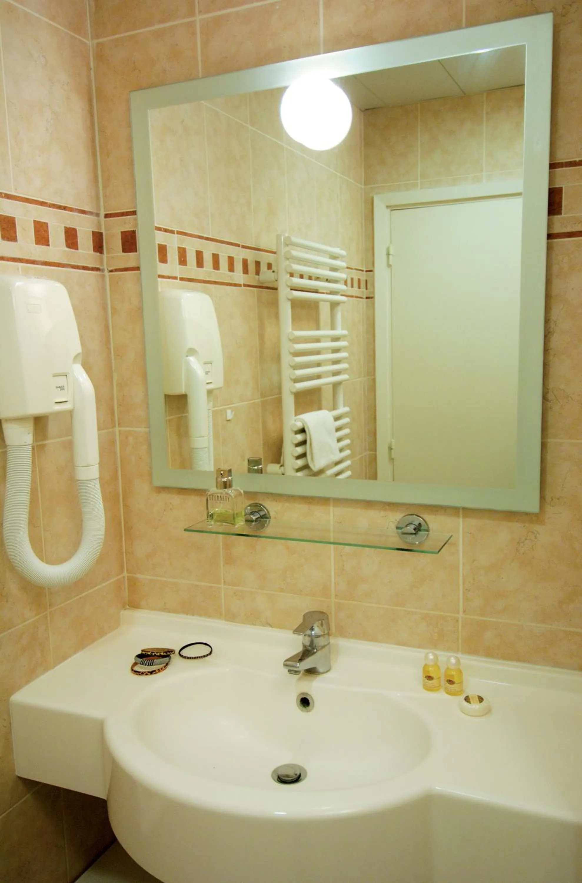 Bathroom in Residence Vacances Bleues le Mediterranée