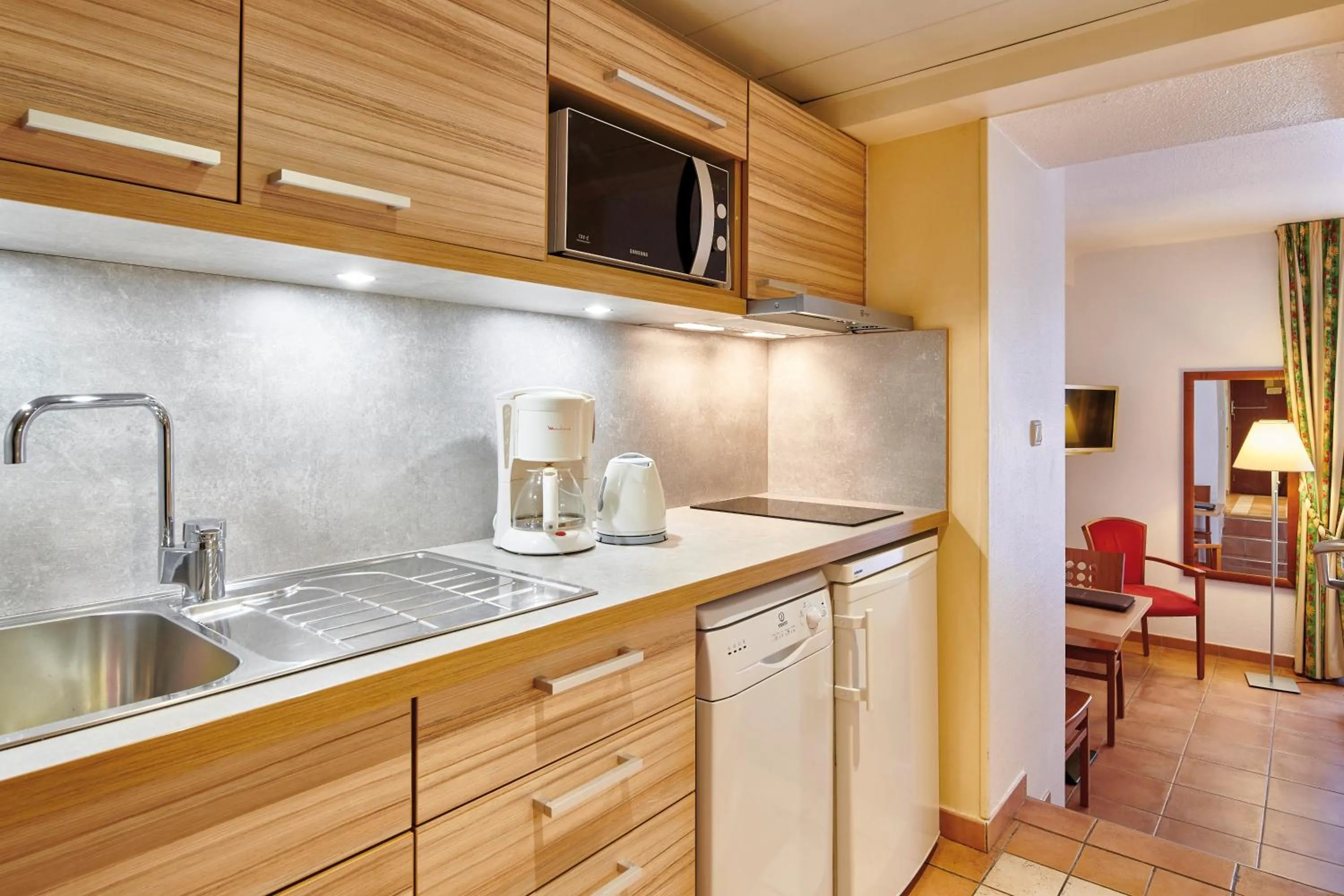 Kitchen or kitchenette in Residence Vacances Bleues le Mediterranée
