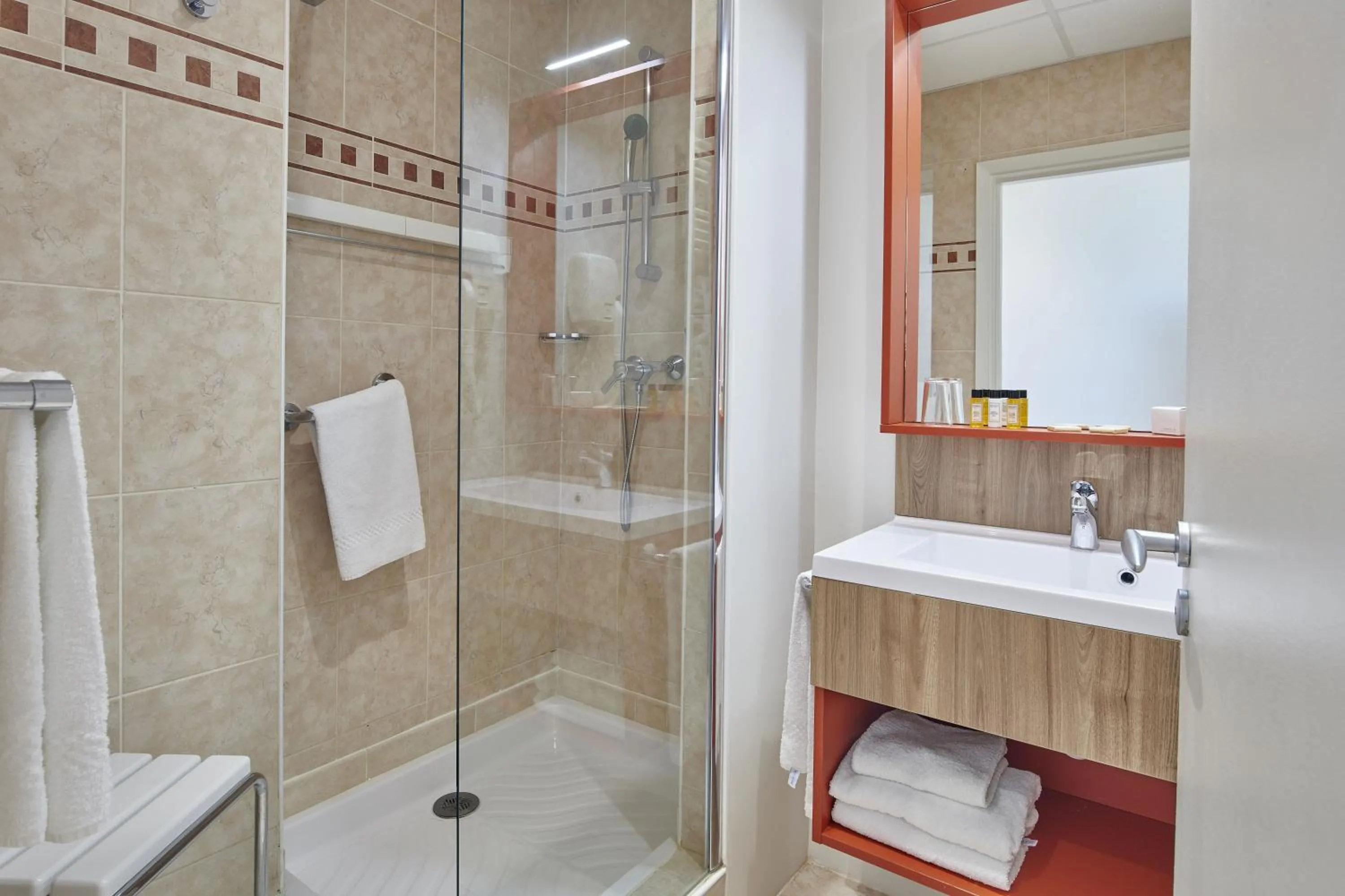 Bathroom in Residence Vacances Bleues le Mediterranée