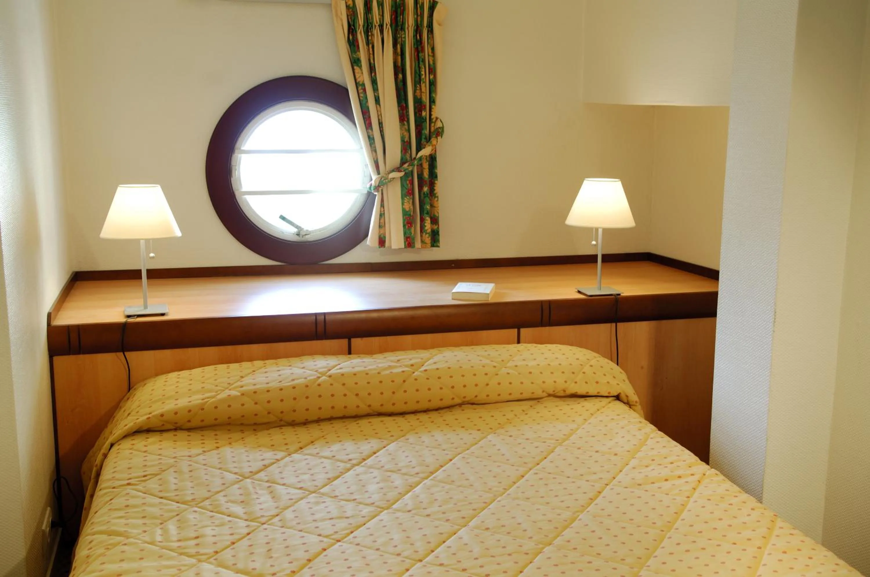 Day, Bed in Residence Vacances Bleues le Mediterranée