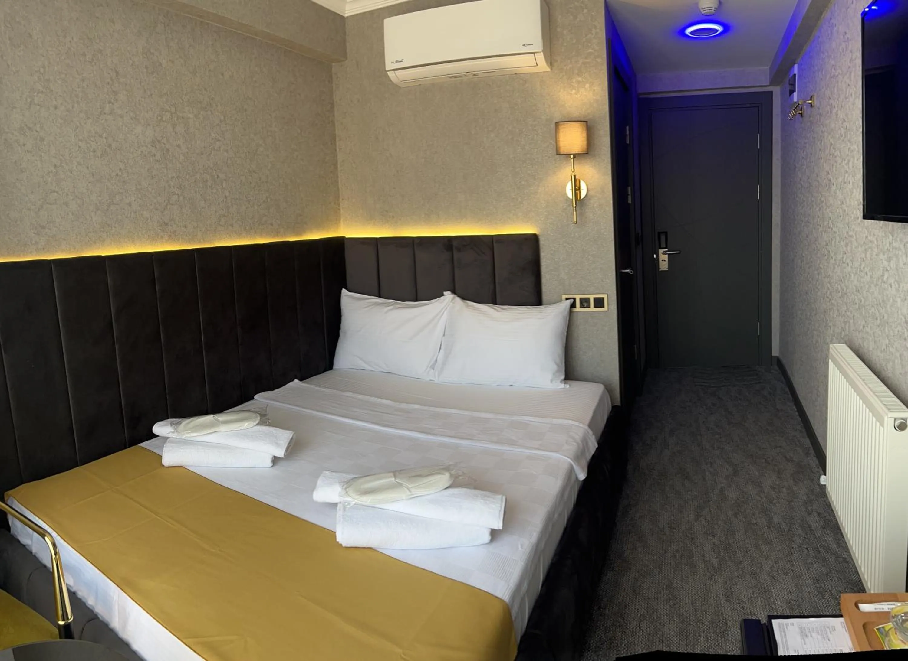 Bed in Grand Gedikpasha Hotel