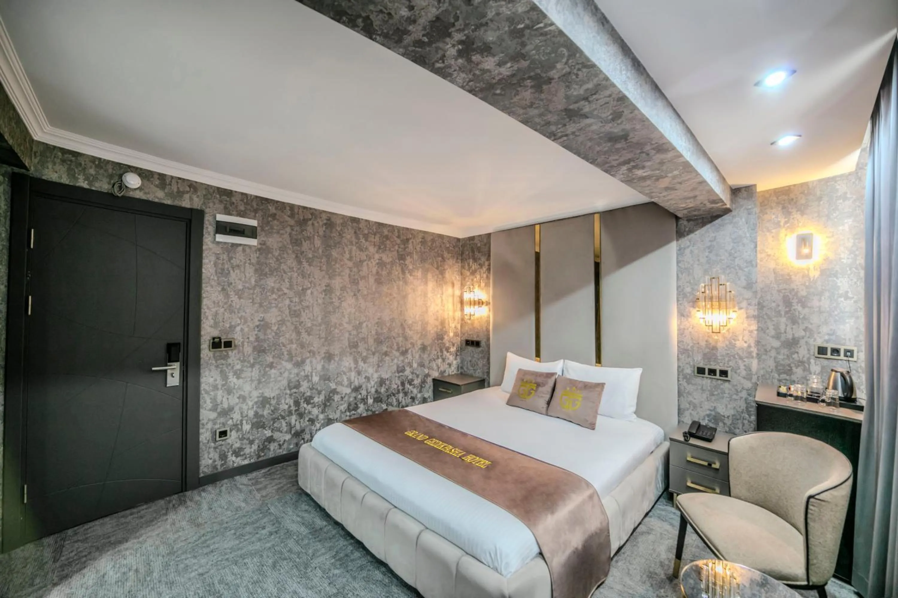 Bed in Grand Gedikpasha Hotel