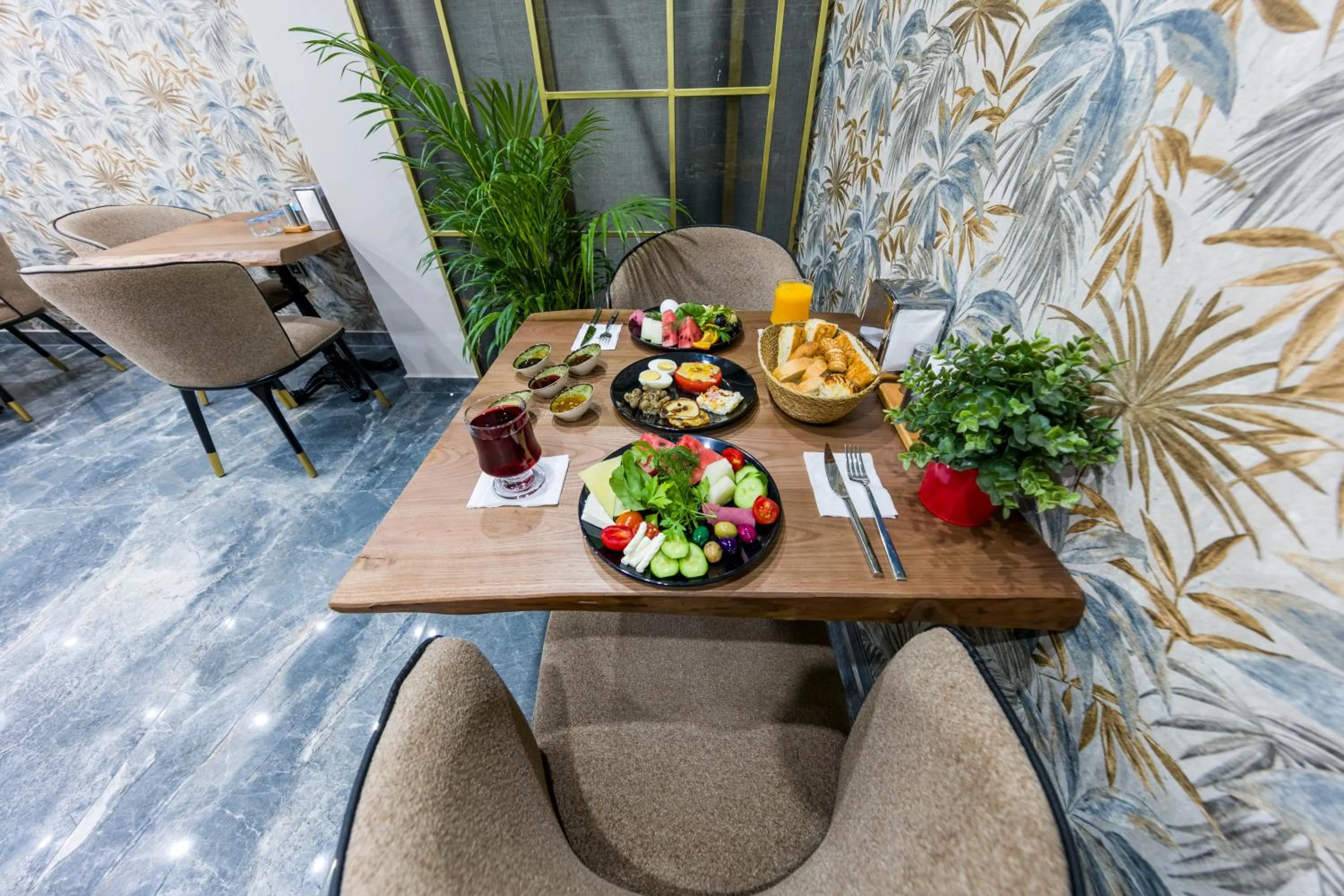 Food and drinks in Grand Gedikpasha Hotel