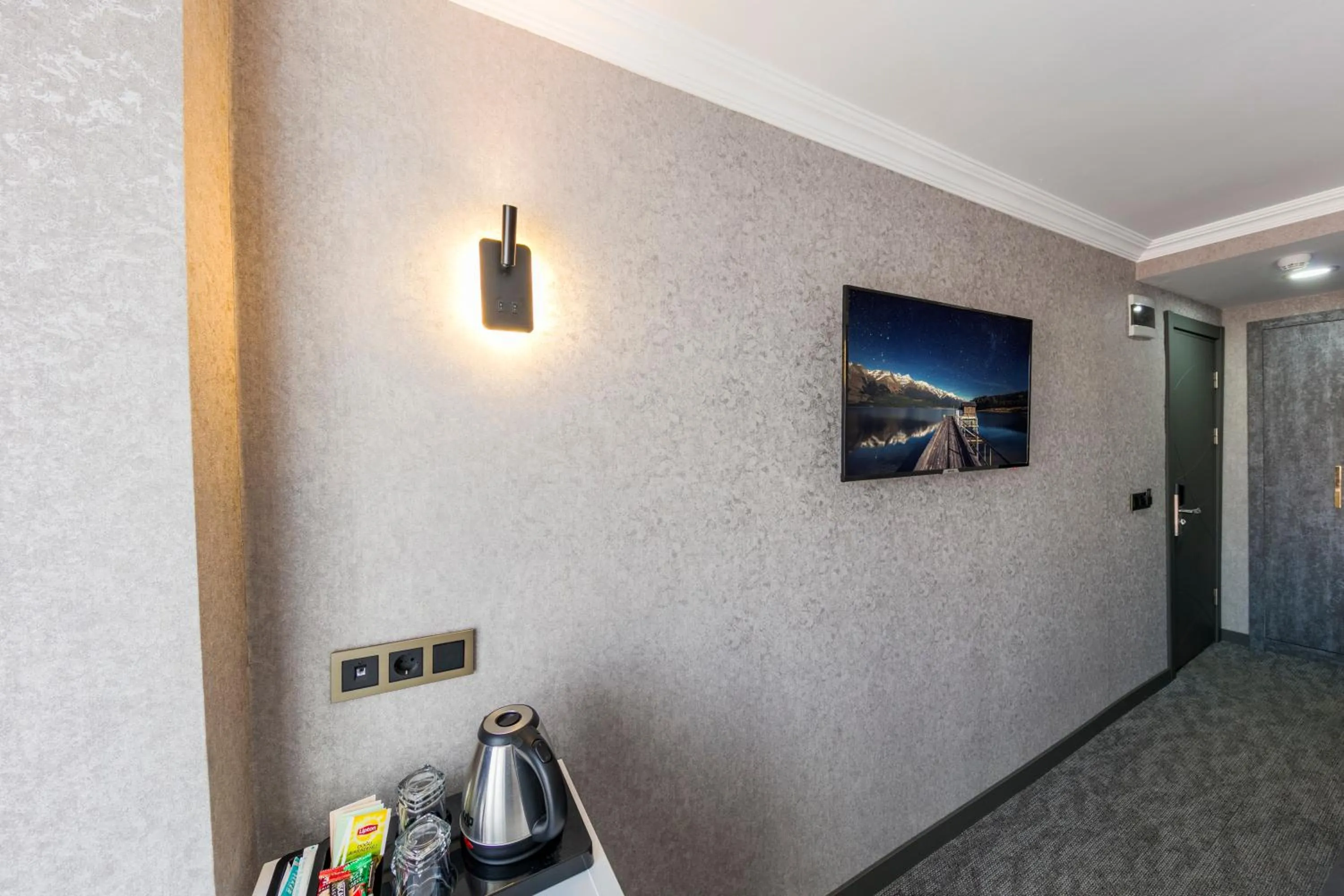 TV and multimedia in Grand Gedikpasha Hotel