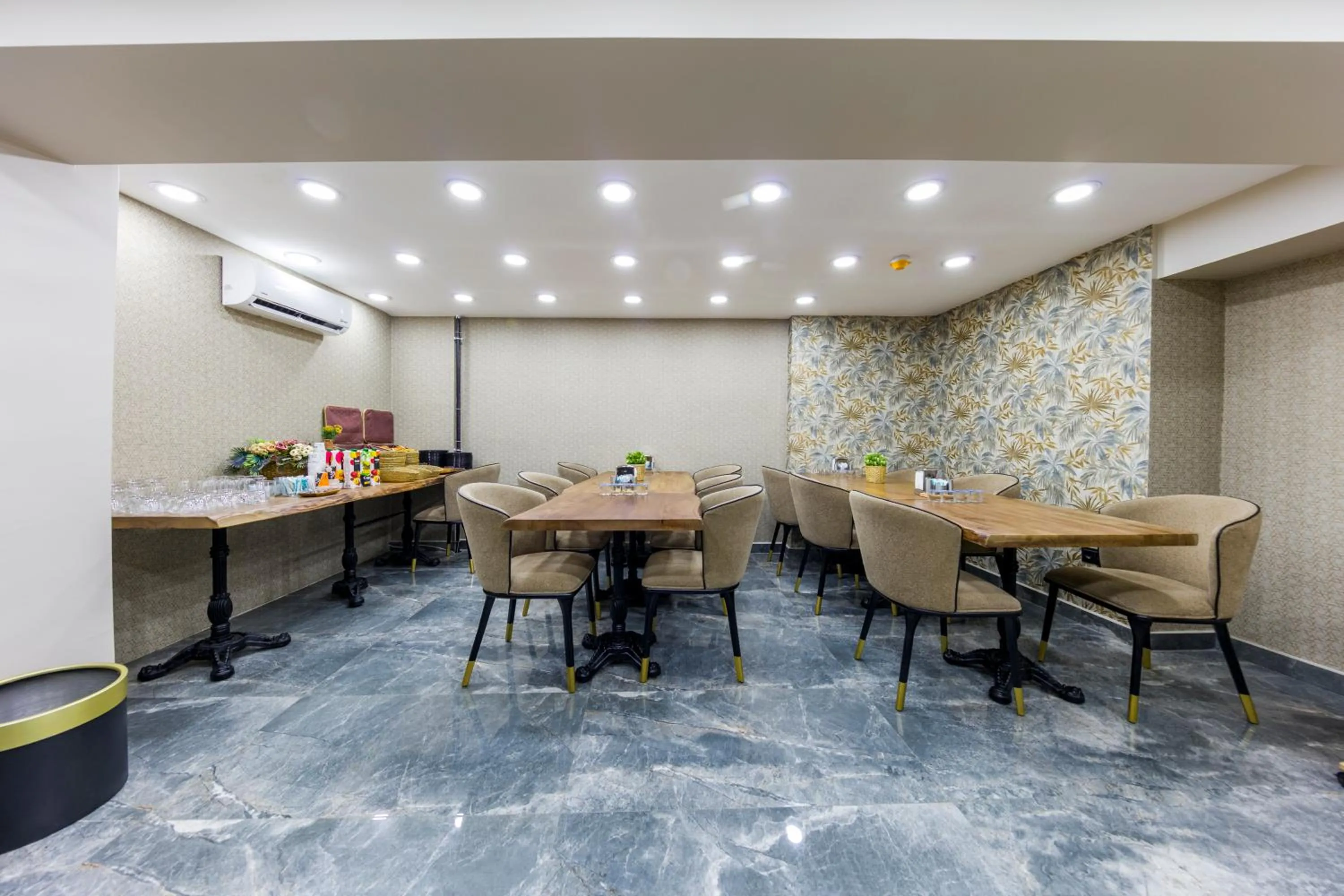 Dining area in Grand Gedikpasha Hotel