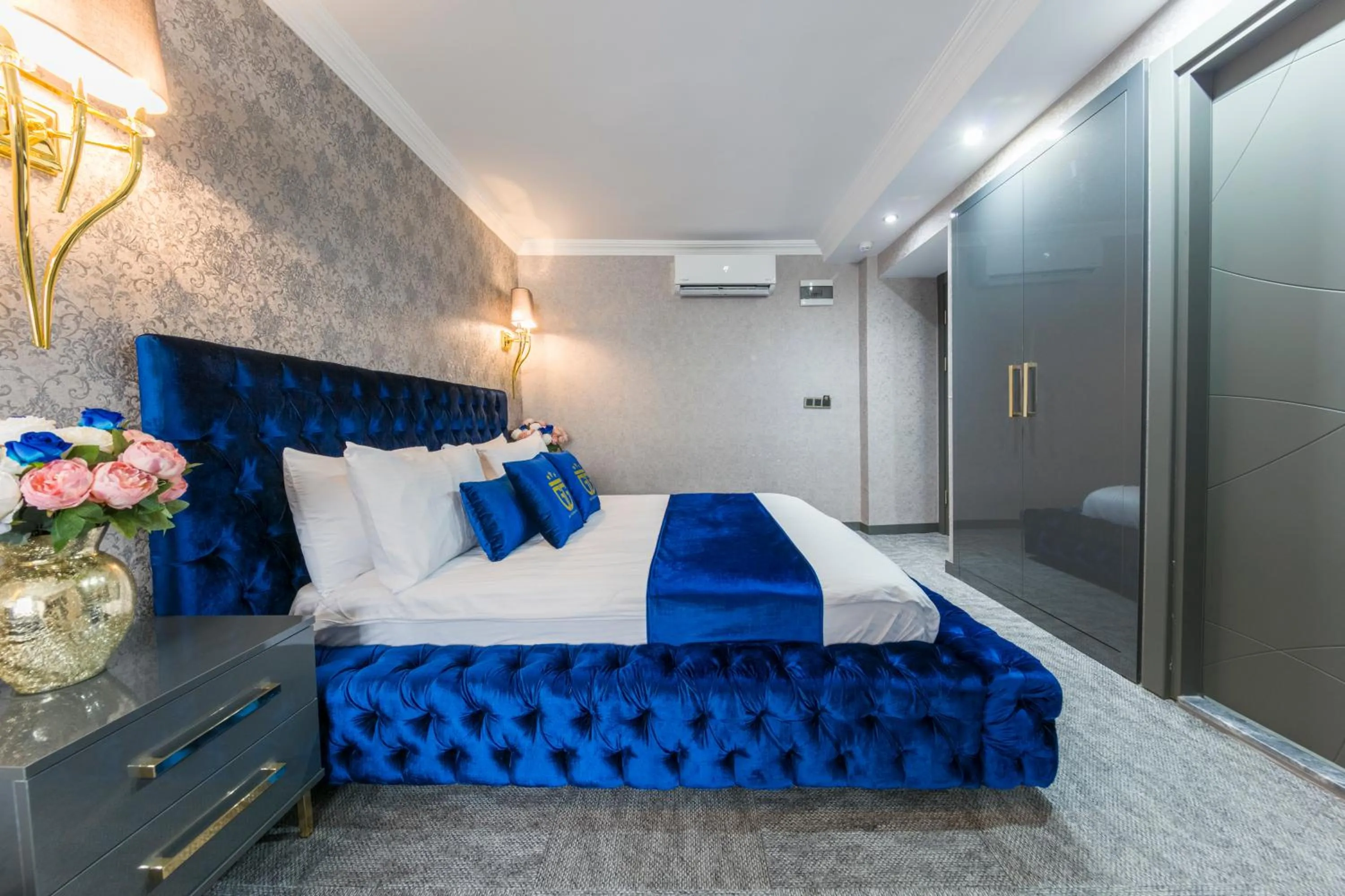 Bed in Grand Gedikpasha Hotel