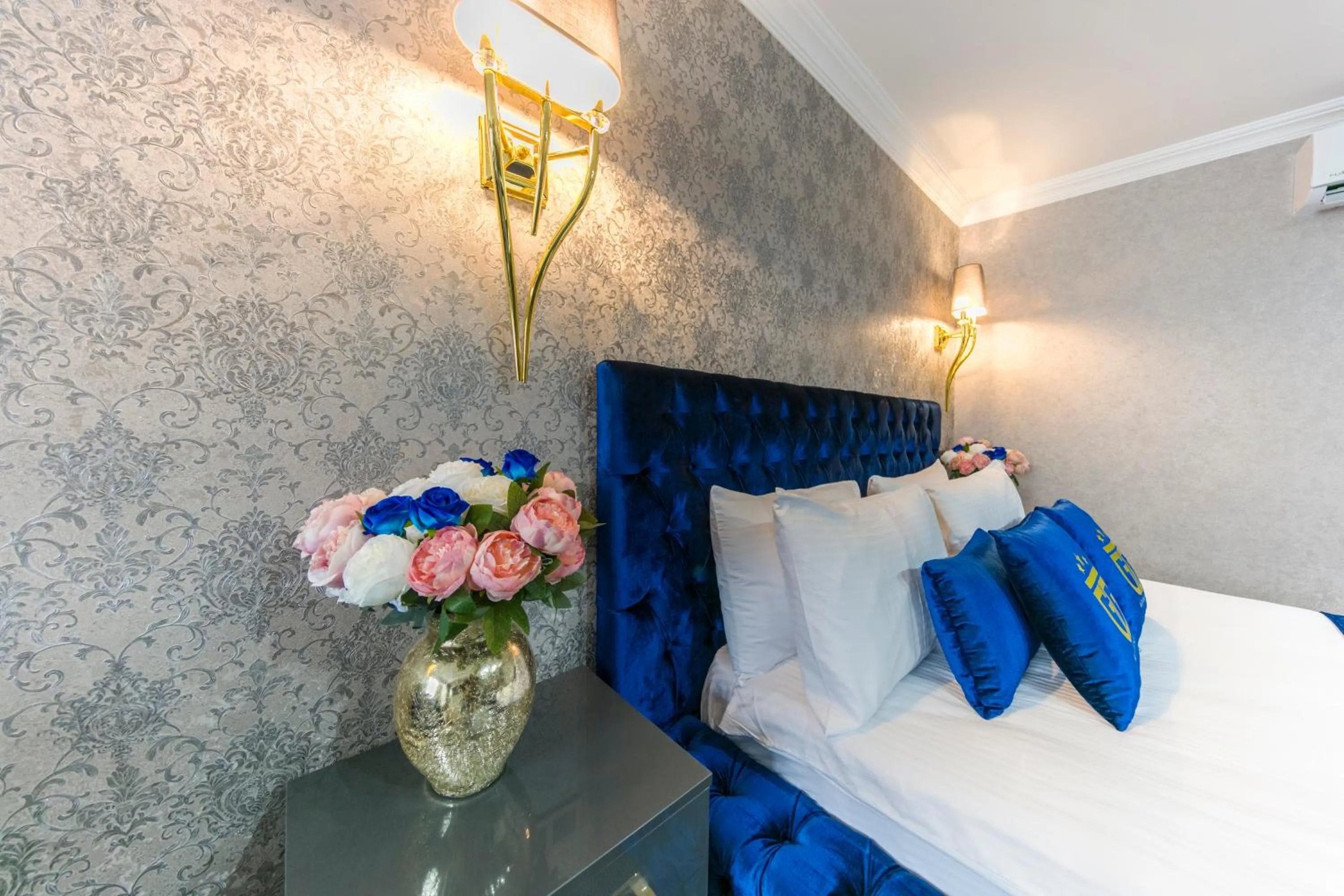 Decorative detail, Bed in Grand Gedikpasha Hotel