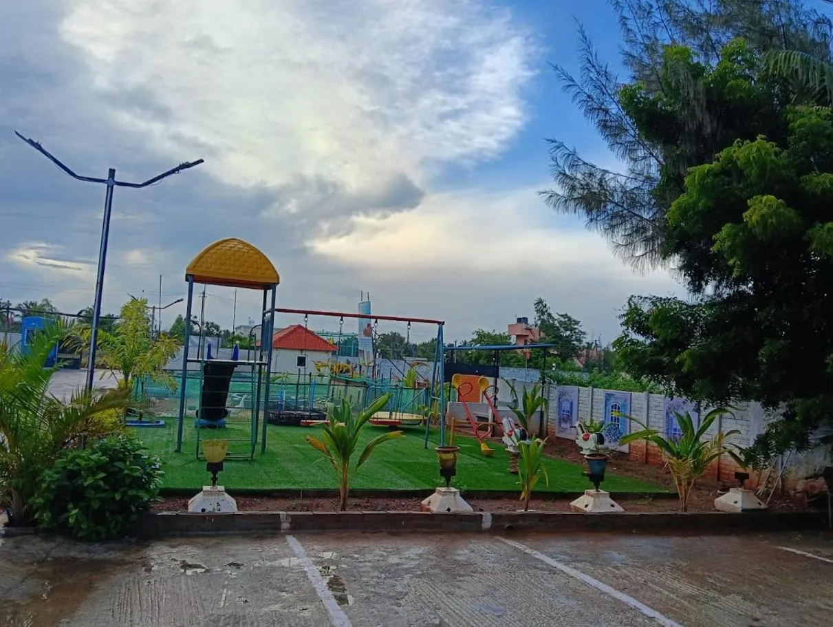 Garden in Chan Beach Resort & Hotel