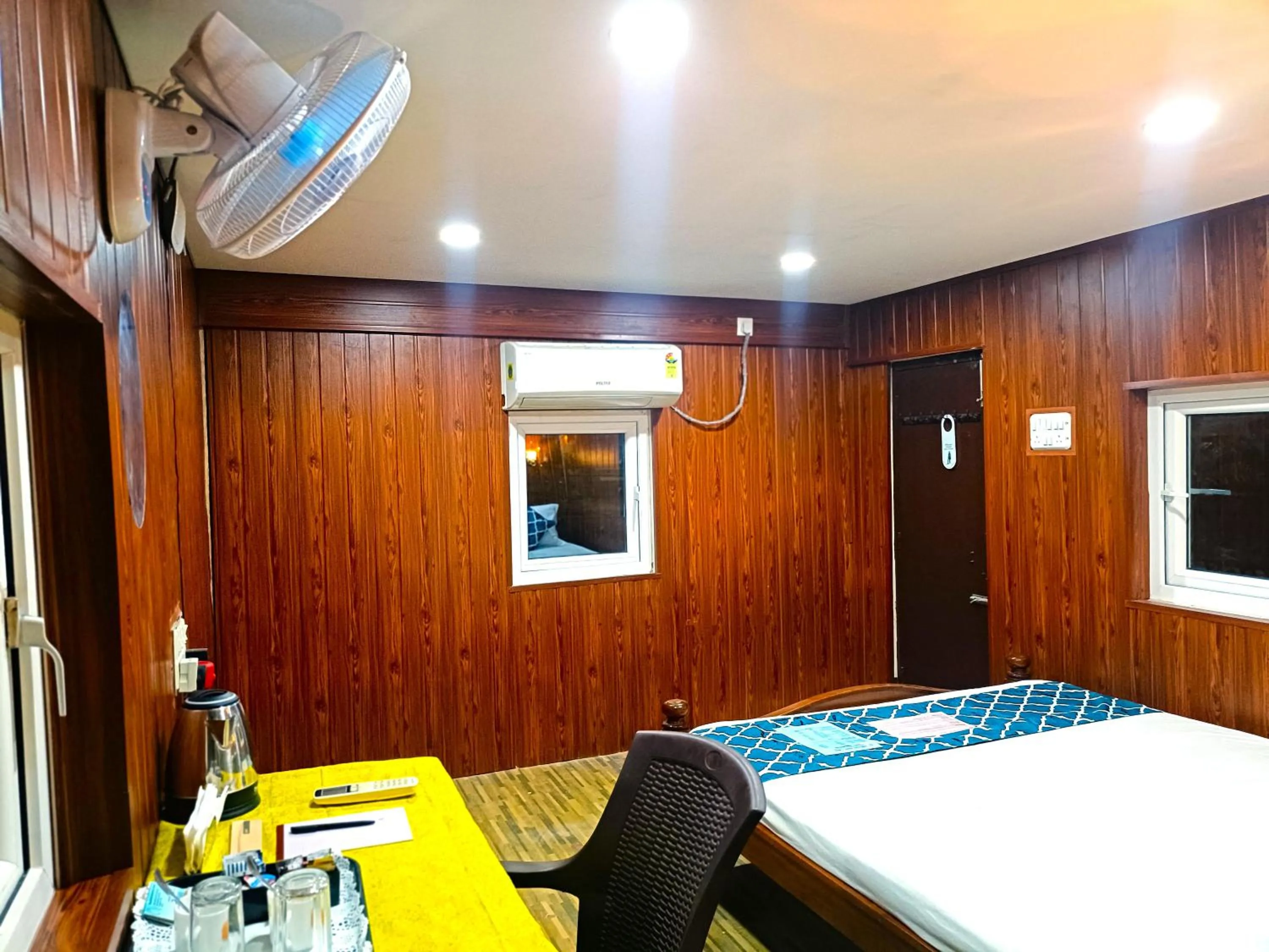 Photo of the whole room in Chan Beach Resort & Hotel