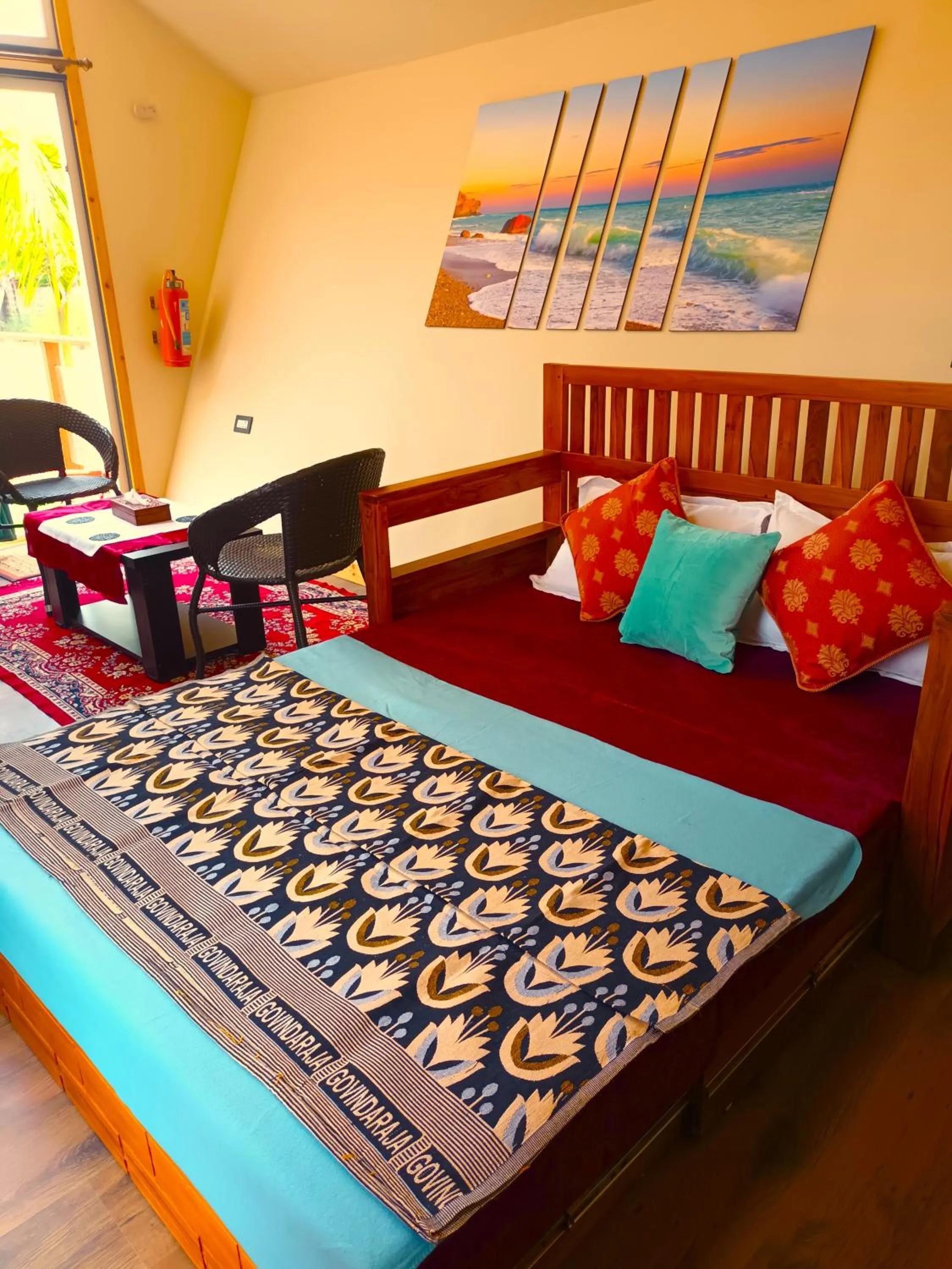 Photo of the whole room, Bed in Chan Beach Resort & Hotel