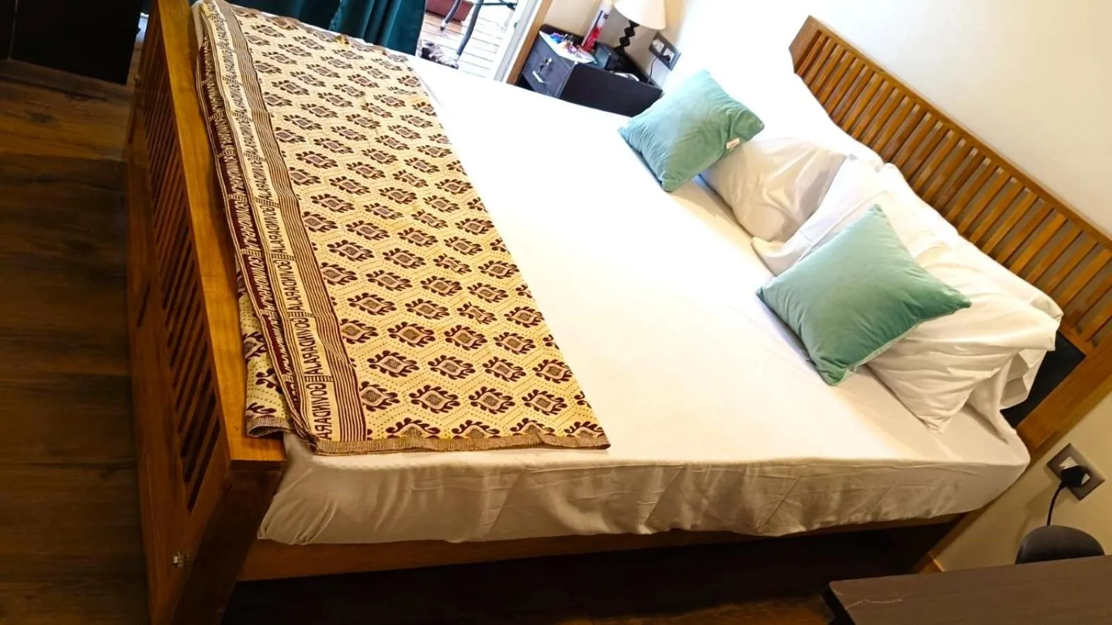 Photo of the whole room, Bed in Chan Beach Resort & Hotel