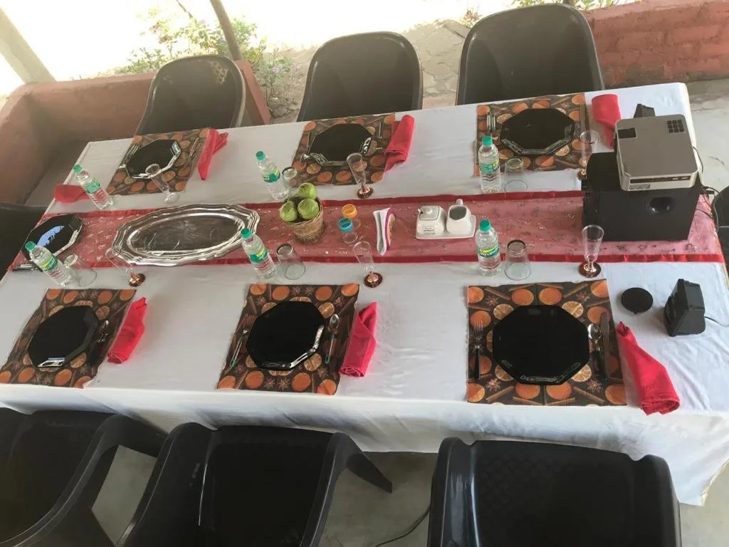 Food and drinks in Chan Beach Resort & Hotel