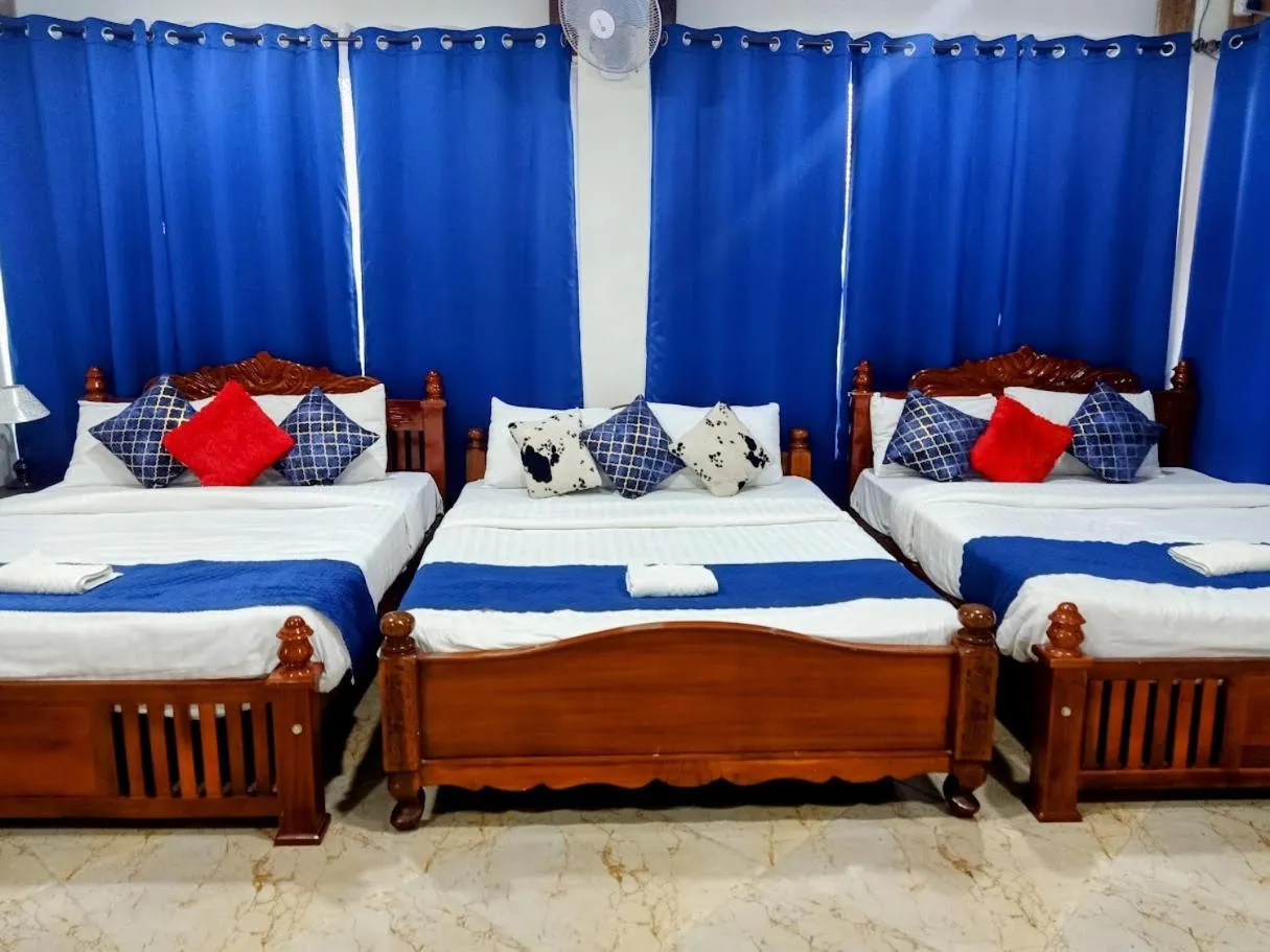 Photo of the whole room, Bed in Chan Beach Resort & Hotel