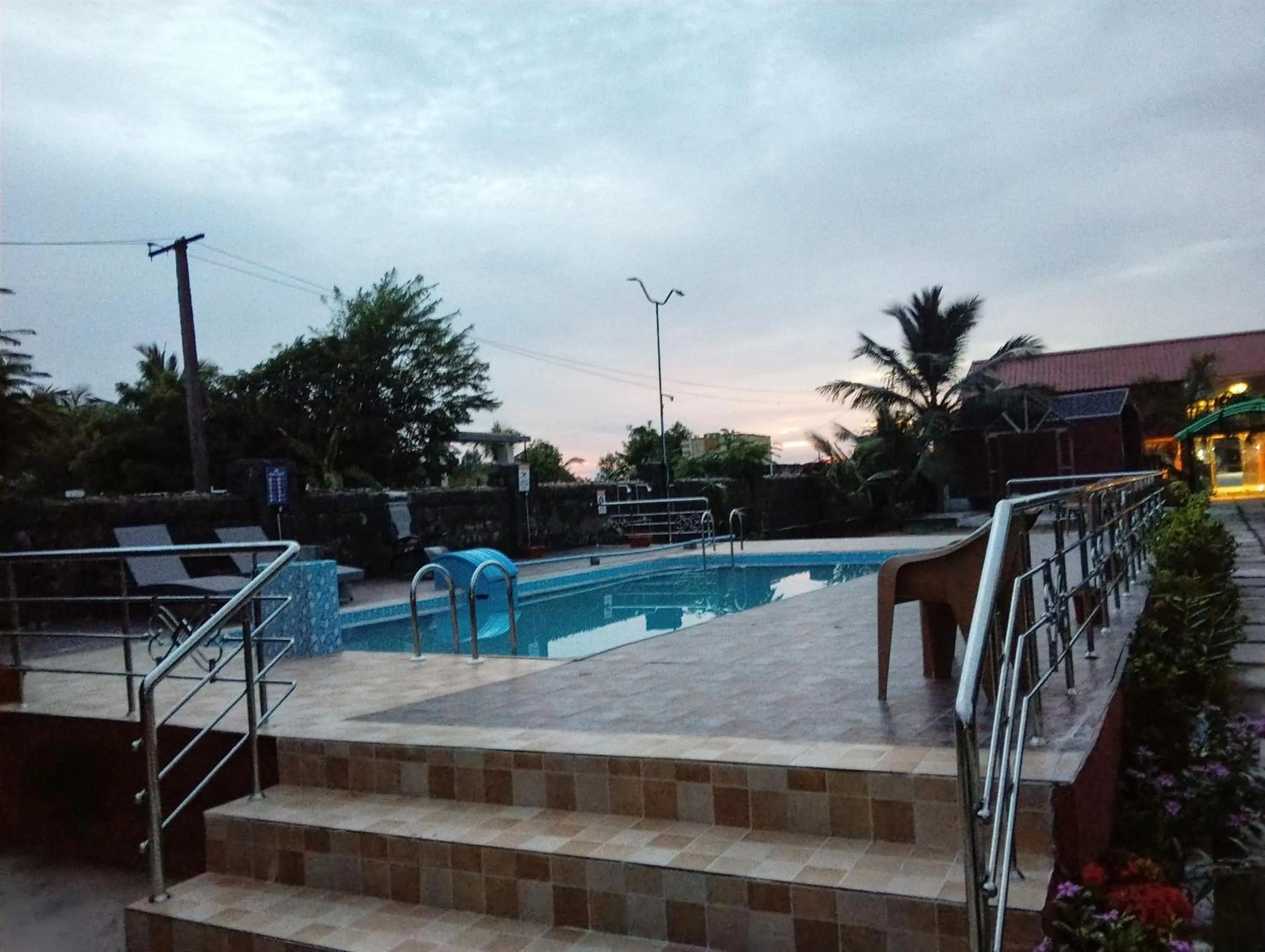 Swimming pool in Chan Beach Resort & Hotel