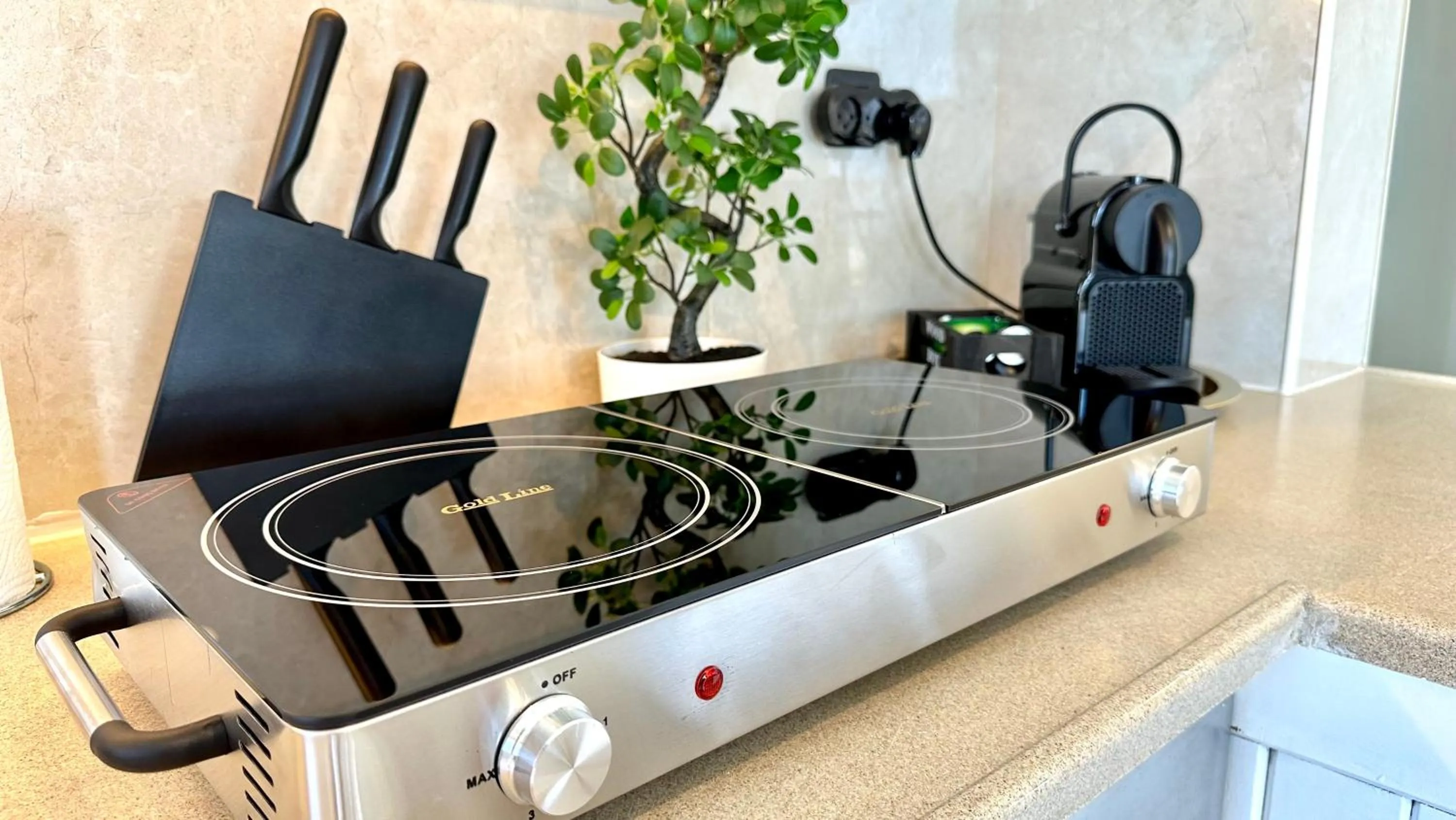 stove in GW951 Gugel Waves Amazing Seaview Apartments