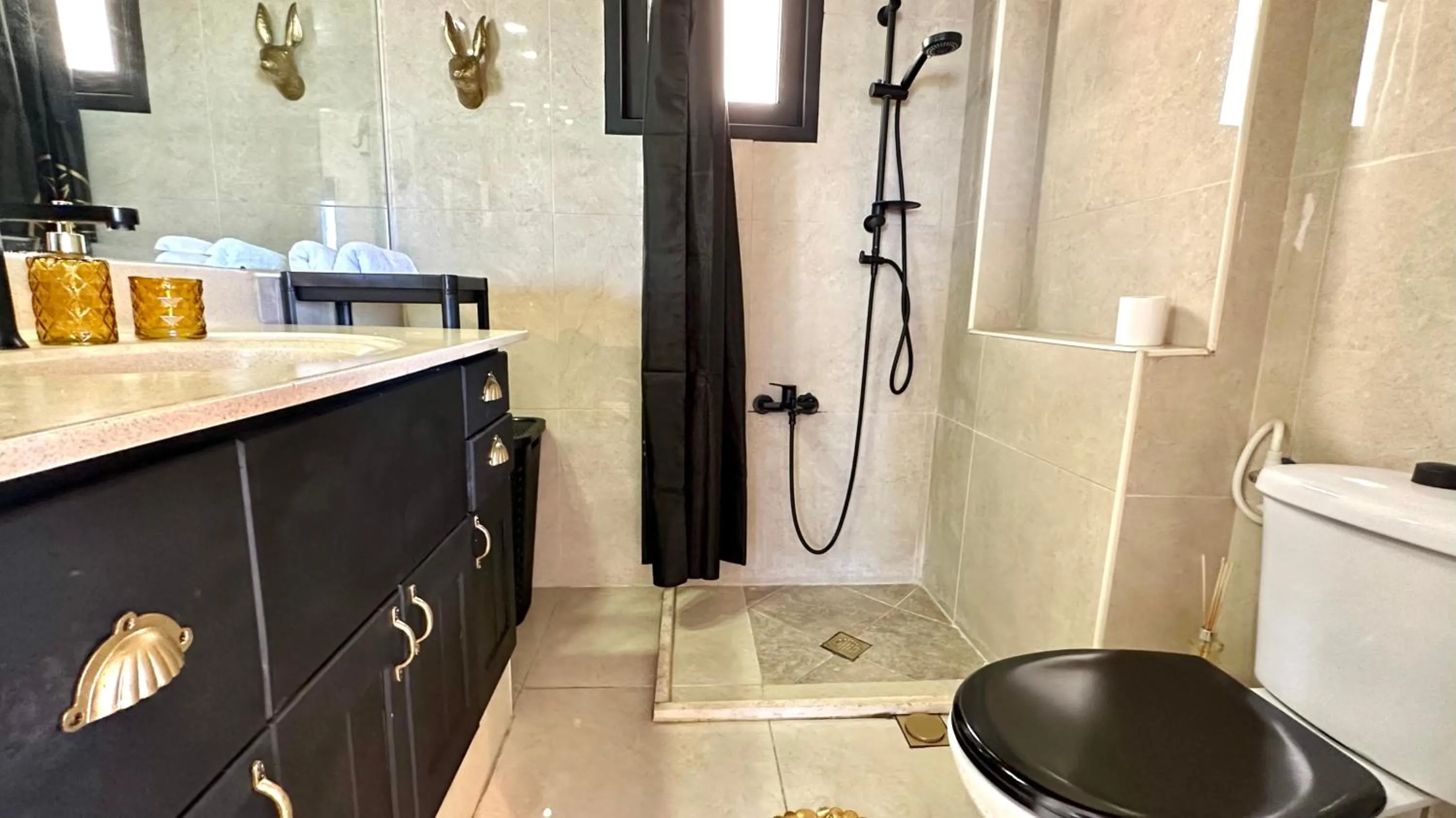 Shower in GW951 Gugel Waves Amazing Seaview Apartments