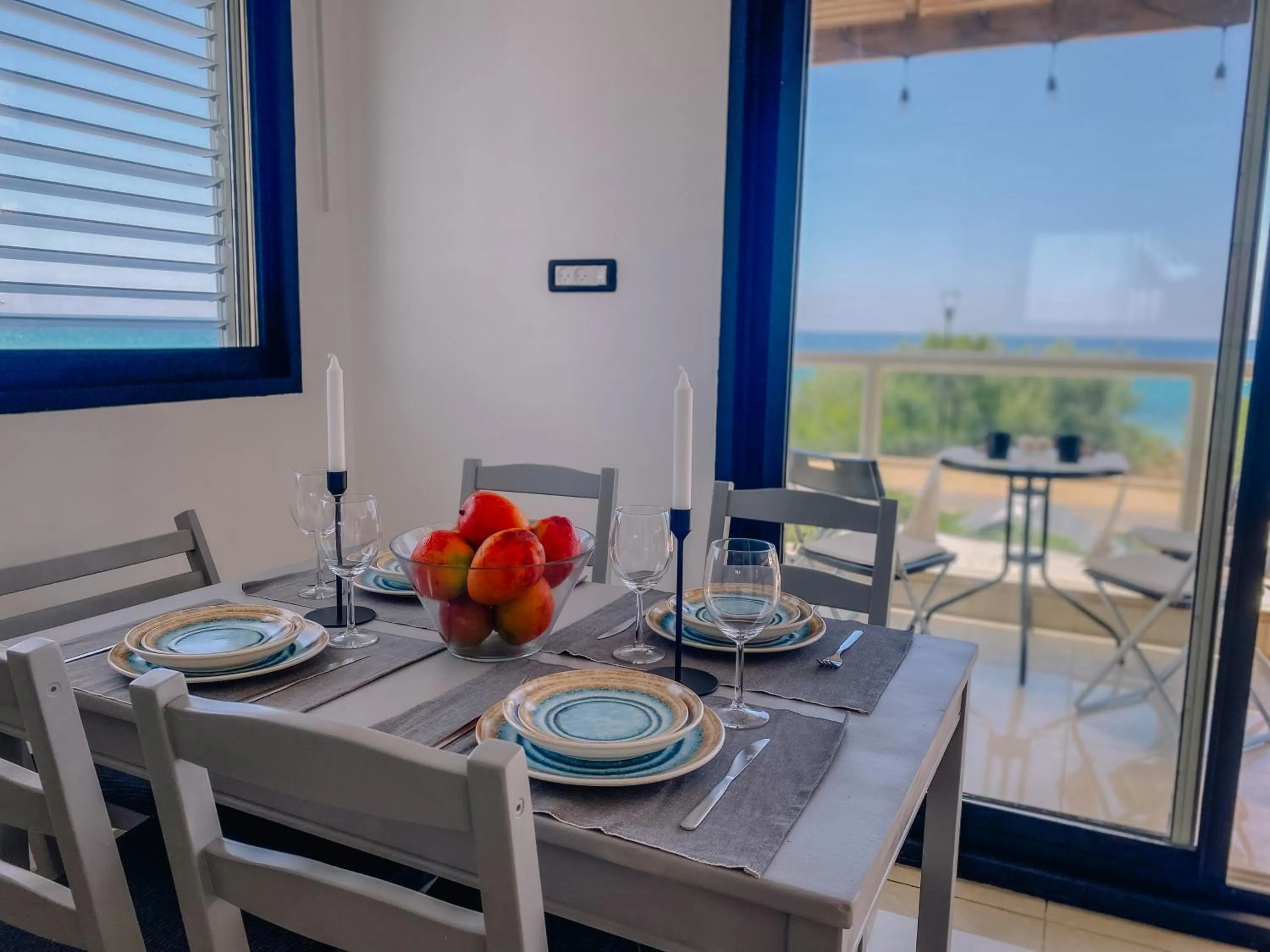 Dining area in GW951 Gugel Waves Amazing Seaview Apartments