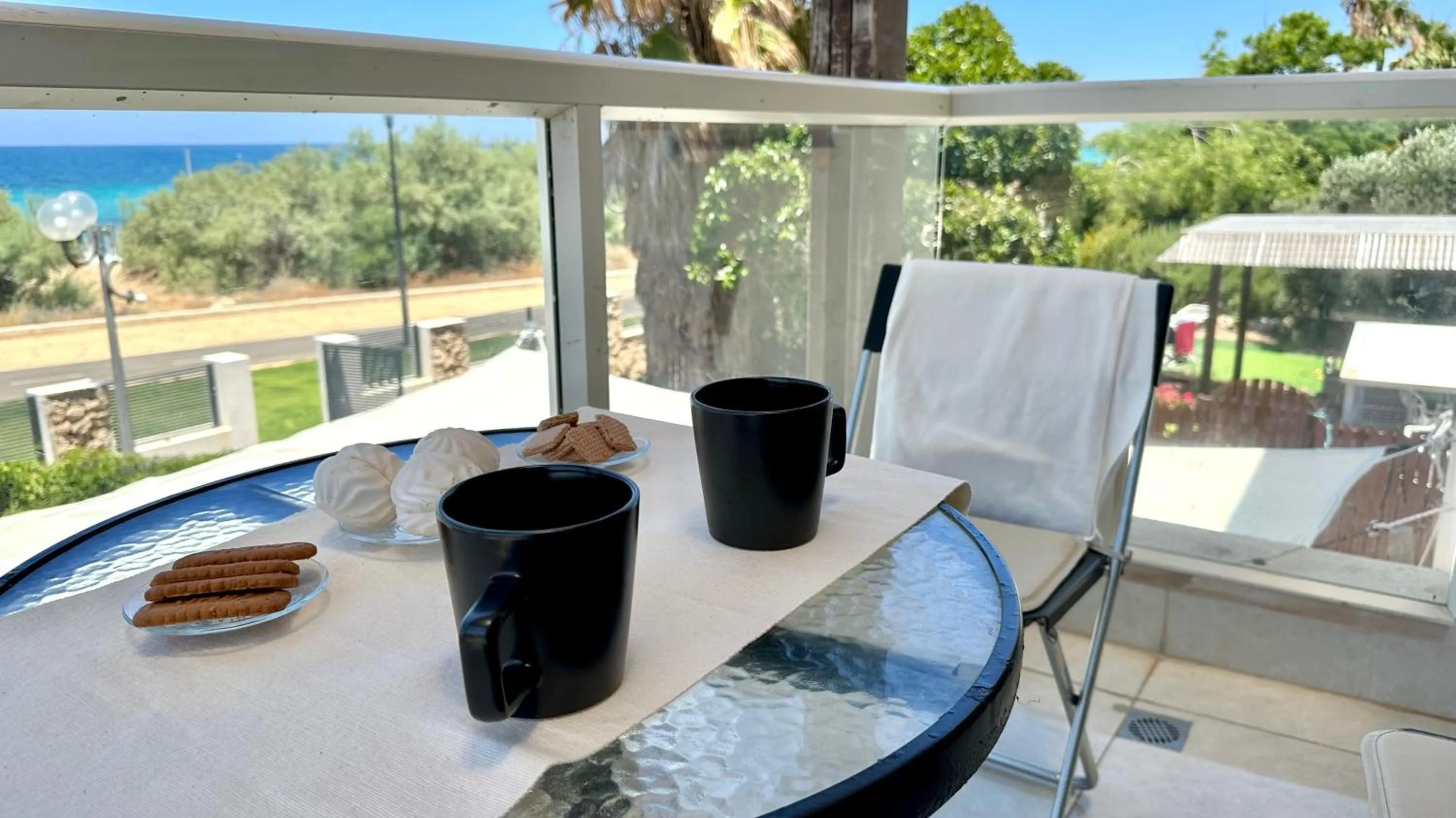 Day in GW951 Gugel Waves Amazing Seaview Apartments