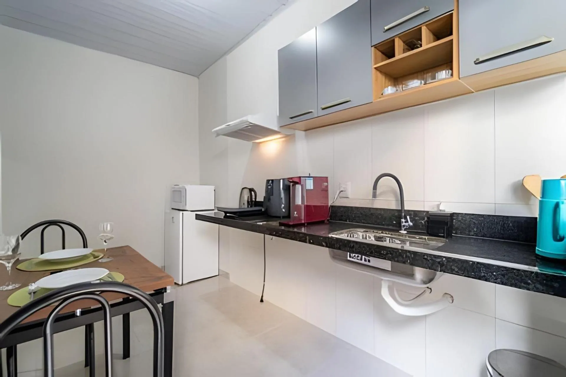 Kitchen or kitchenette in Apartamentos 1Qto, Cozinha Completa, até 4 hospedes Jr Catito