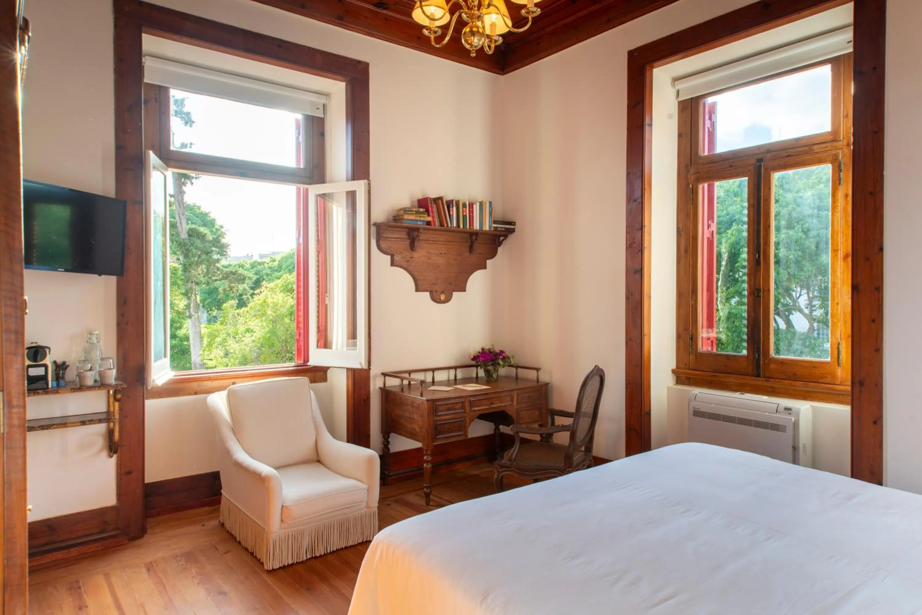 Photo of the whole room, Bed in Chalet Ficalho