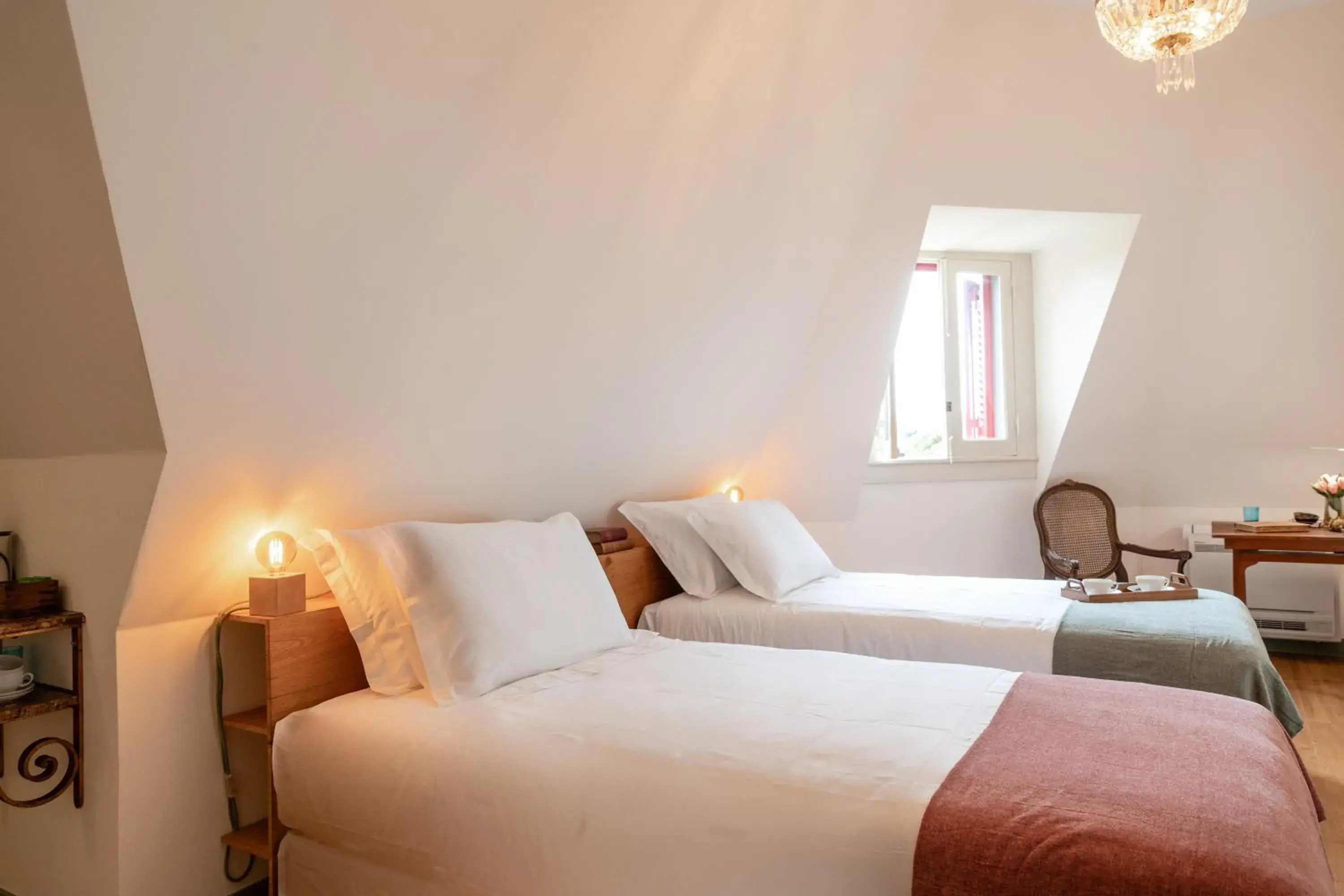 Cozy Double Room with Garden View in Chalet Ficalho Cozy Double Room with Garden View in Chalet Ficalho