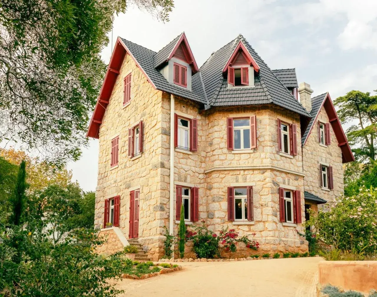 Property building in Chalet Ficalho Property building in Chalet Ficalho