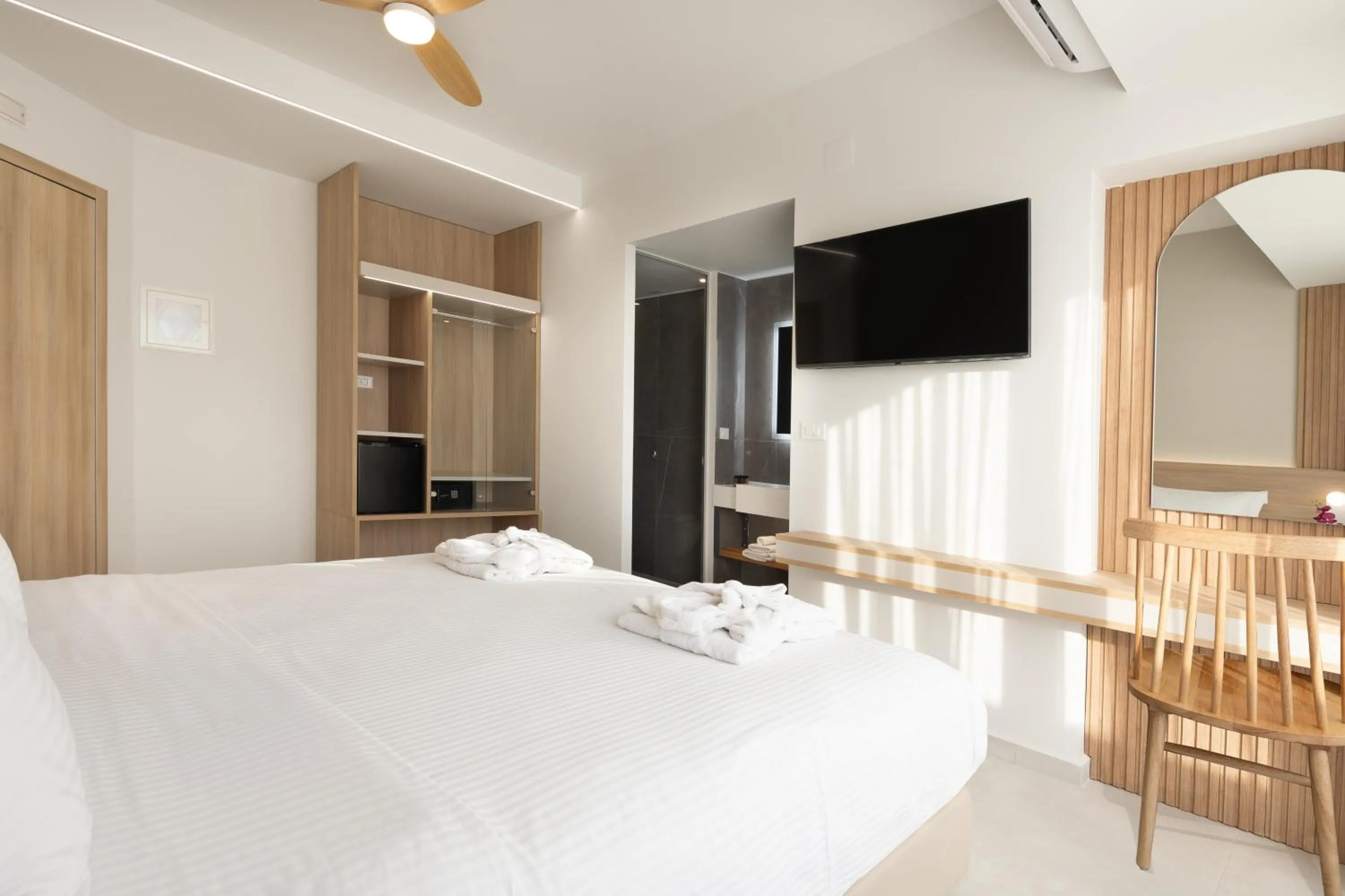 Bed in Epavli Grace Hotel