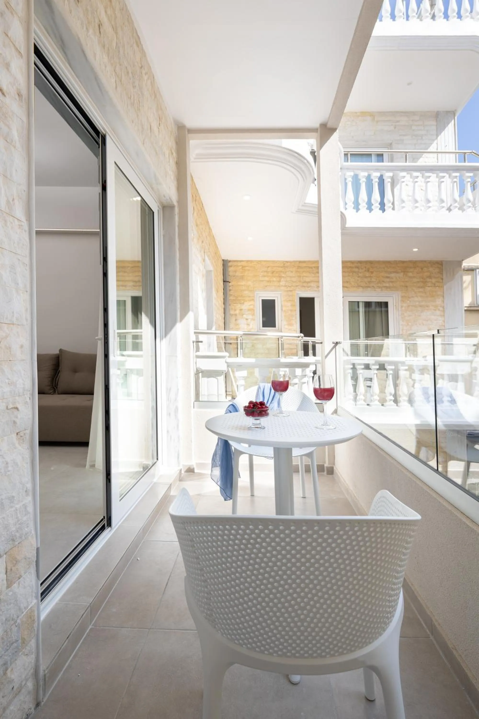 Day in Epavli Grace Hotel