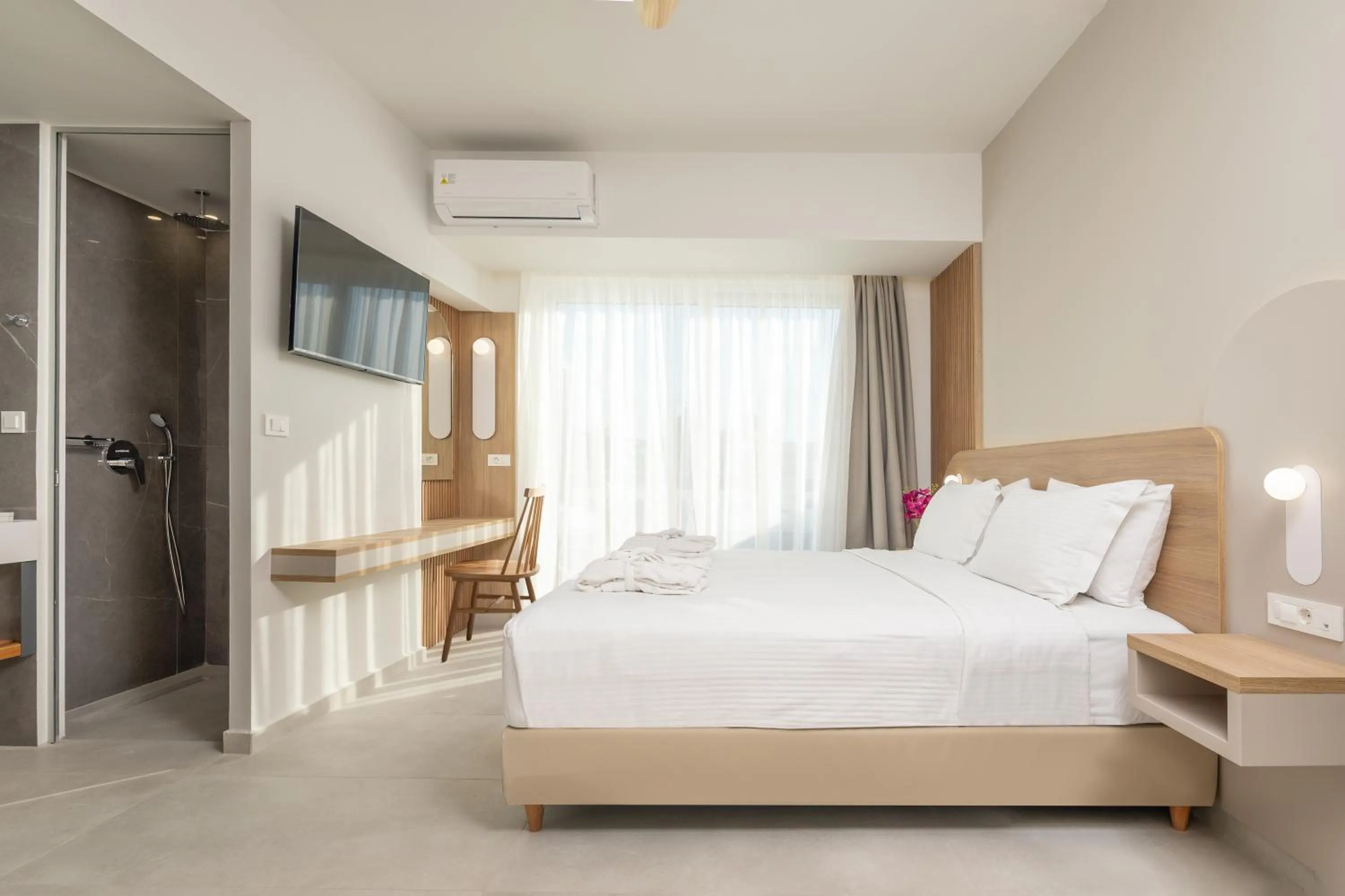 Bed in Epavli Grace Hotel