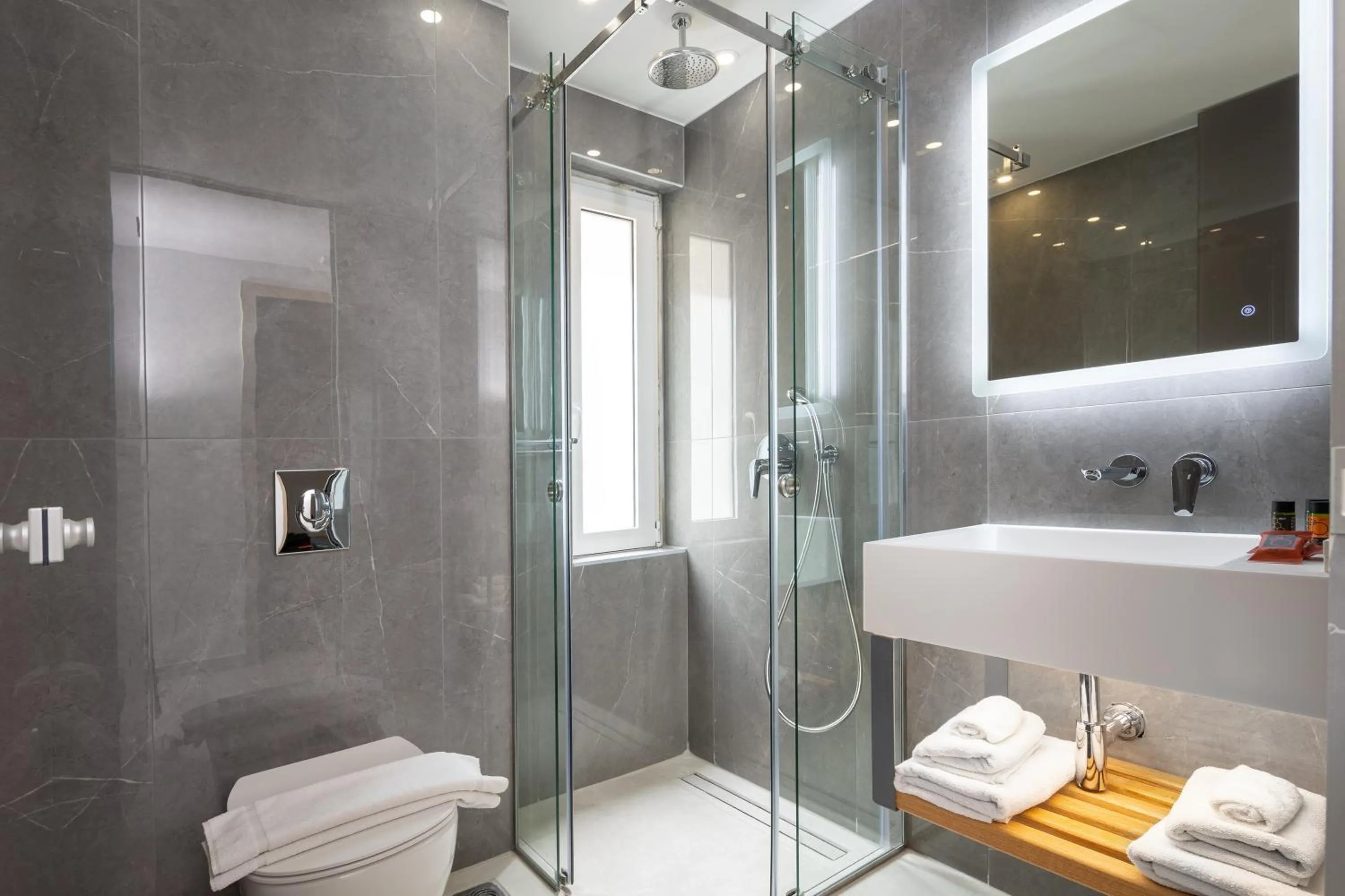 Shower in Epavli Grace Hotel