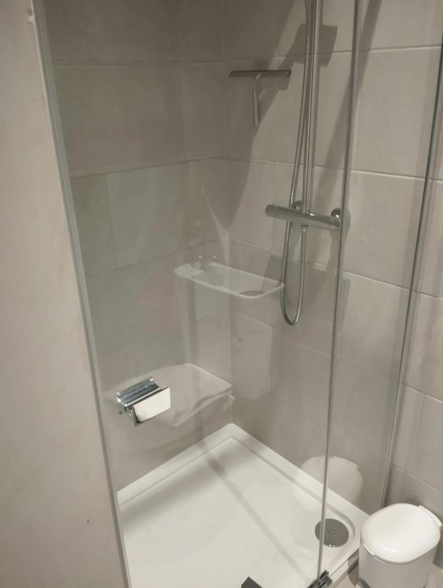 Shower in Bayside - Breathtaking views of the Clyde
