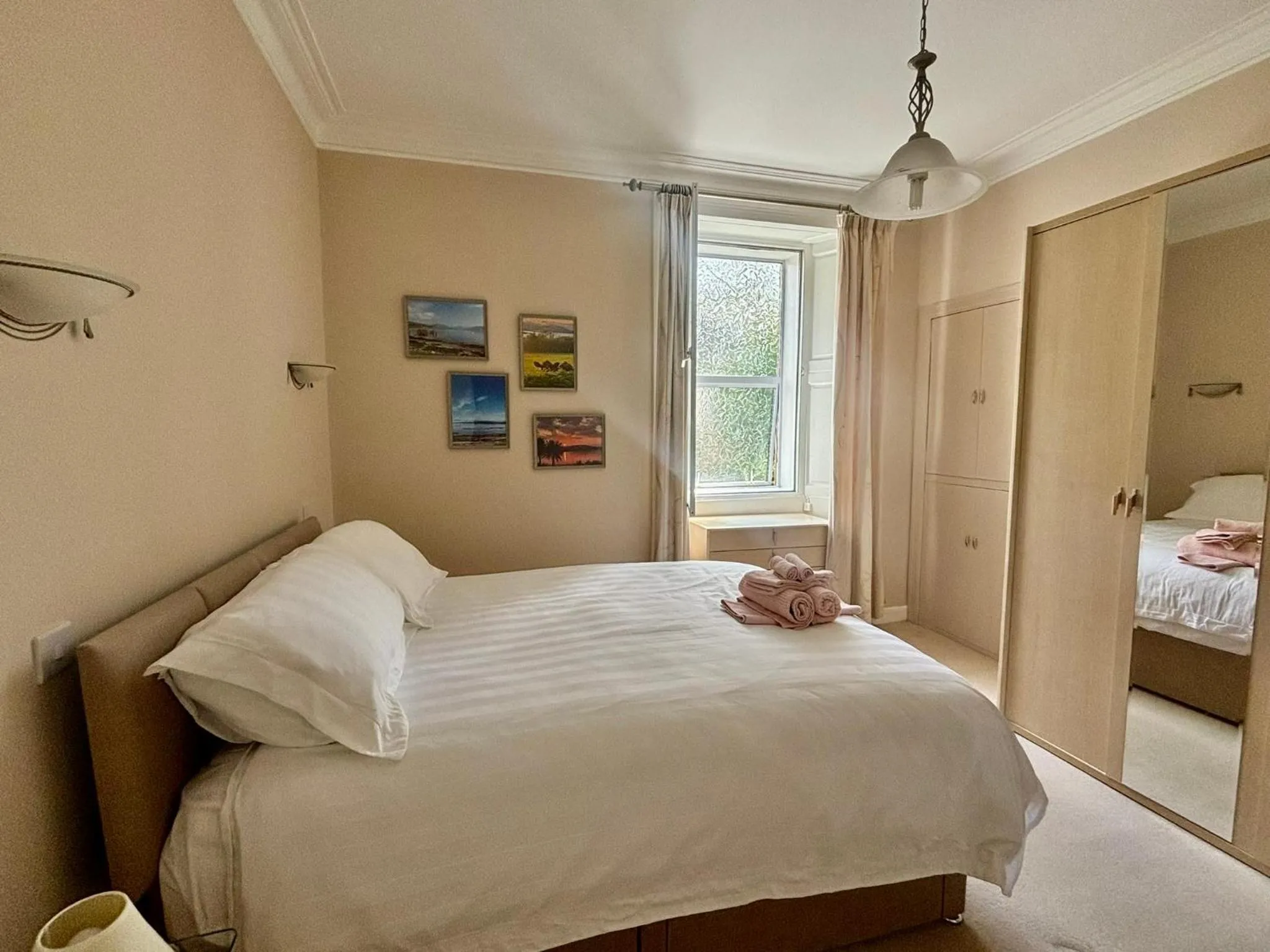 Bed in Bayside - Breathtaking views of the Clyde