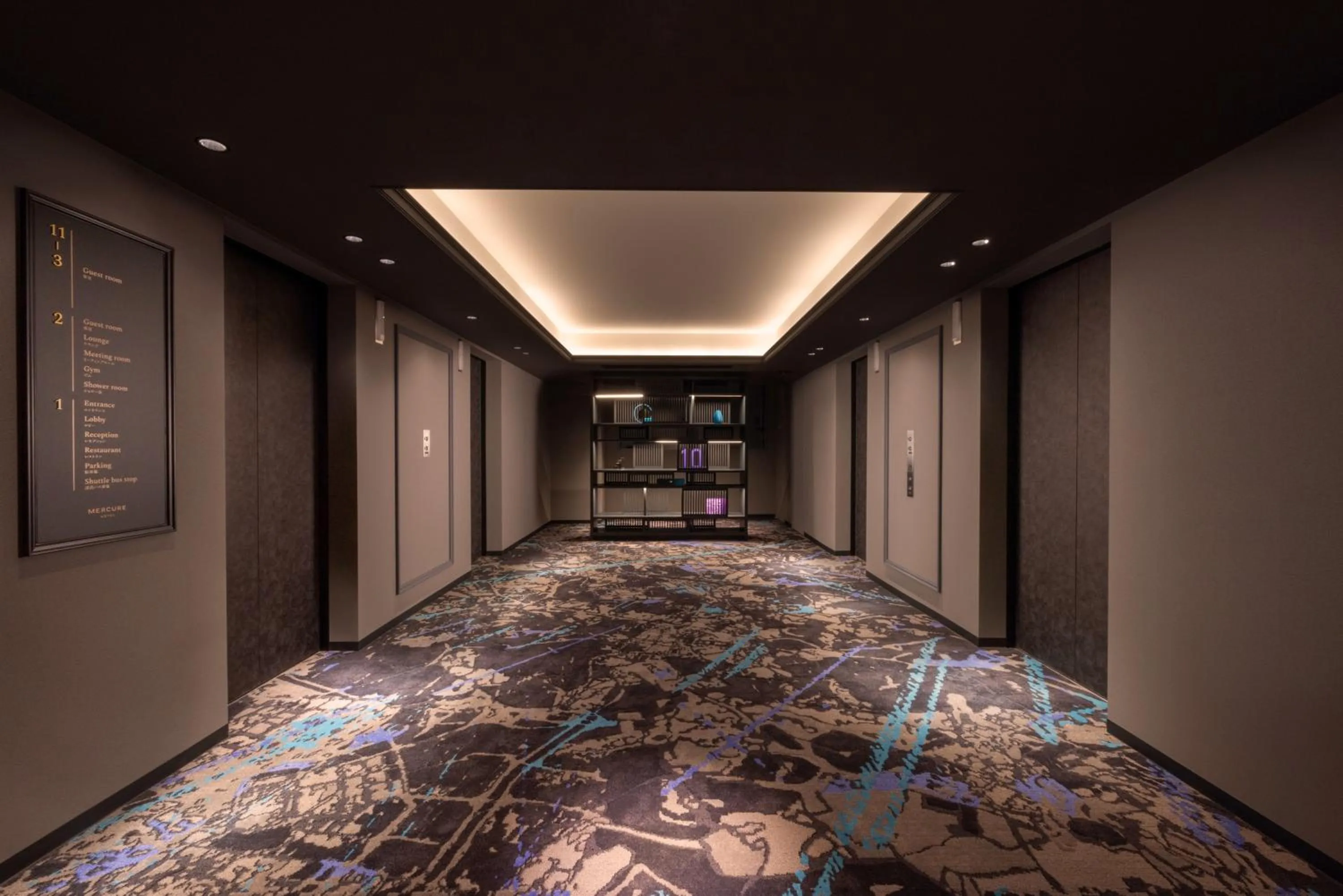 elevator in Mercure Tokyo Haneda Airport