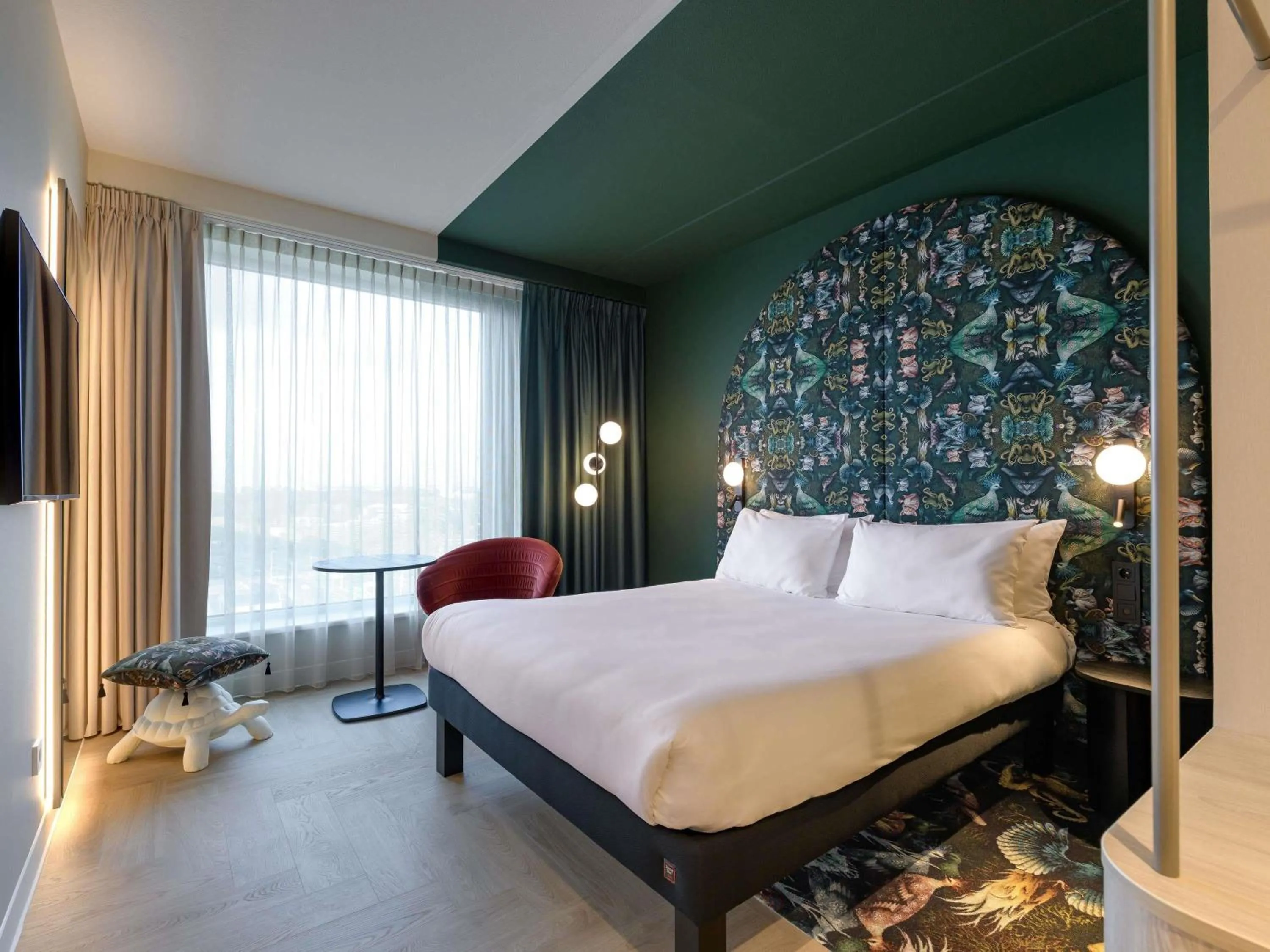 Bedroom, Bed in ibis Styles Rotterdam Ahoy