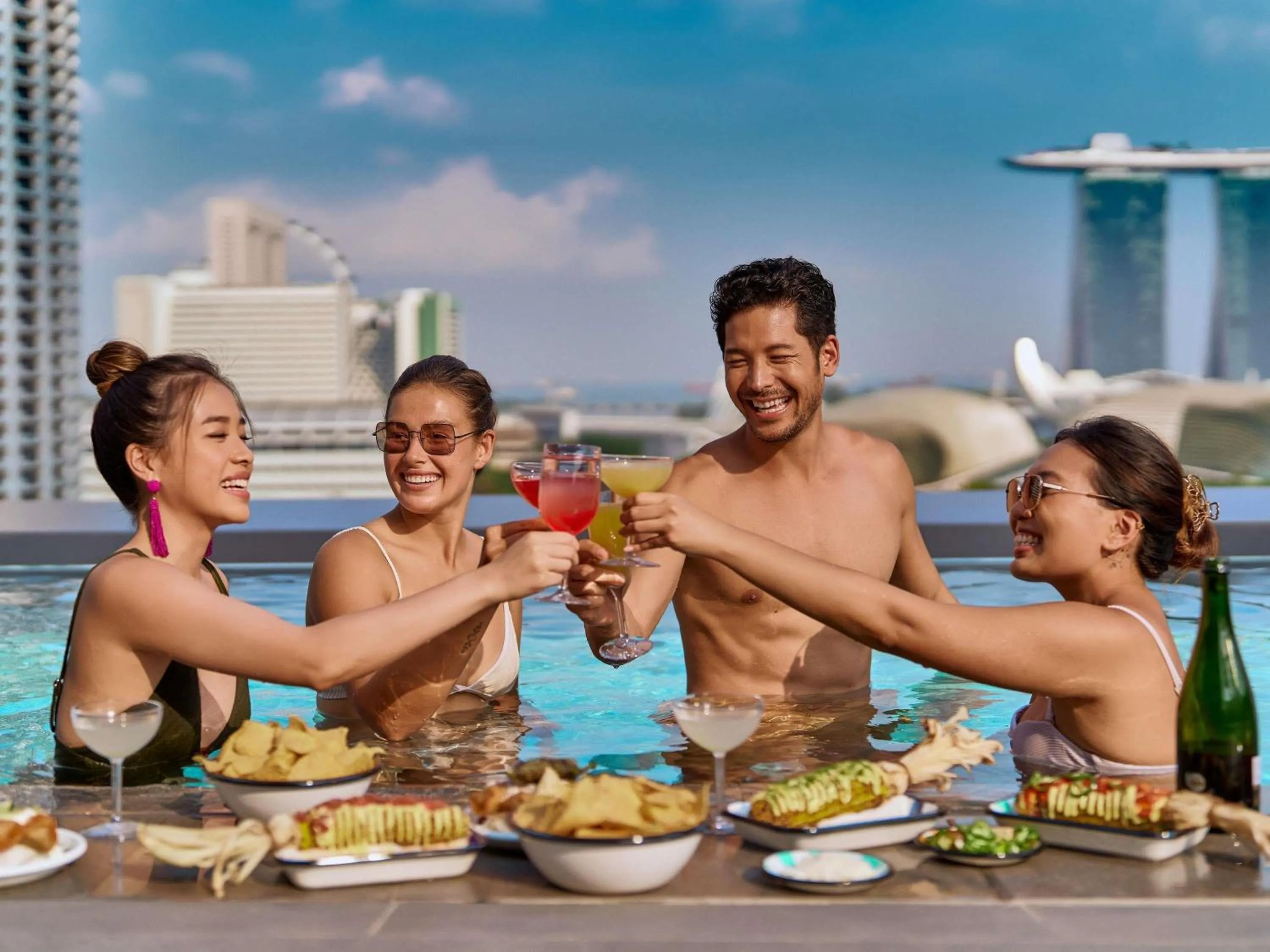 Lounge or bar in Pullman Singapore Hill Street