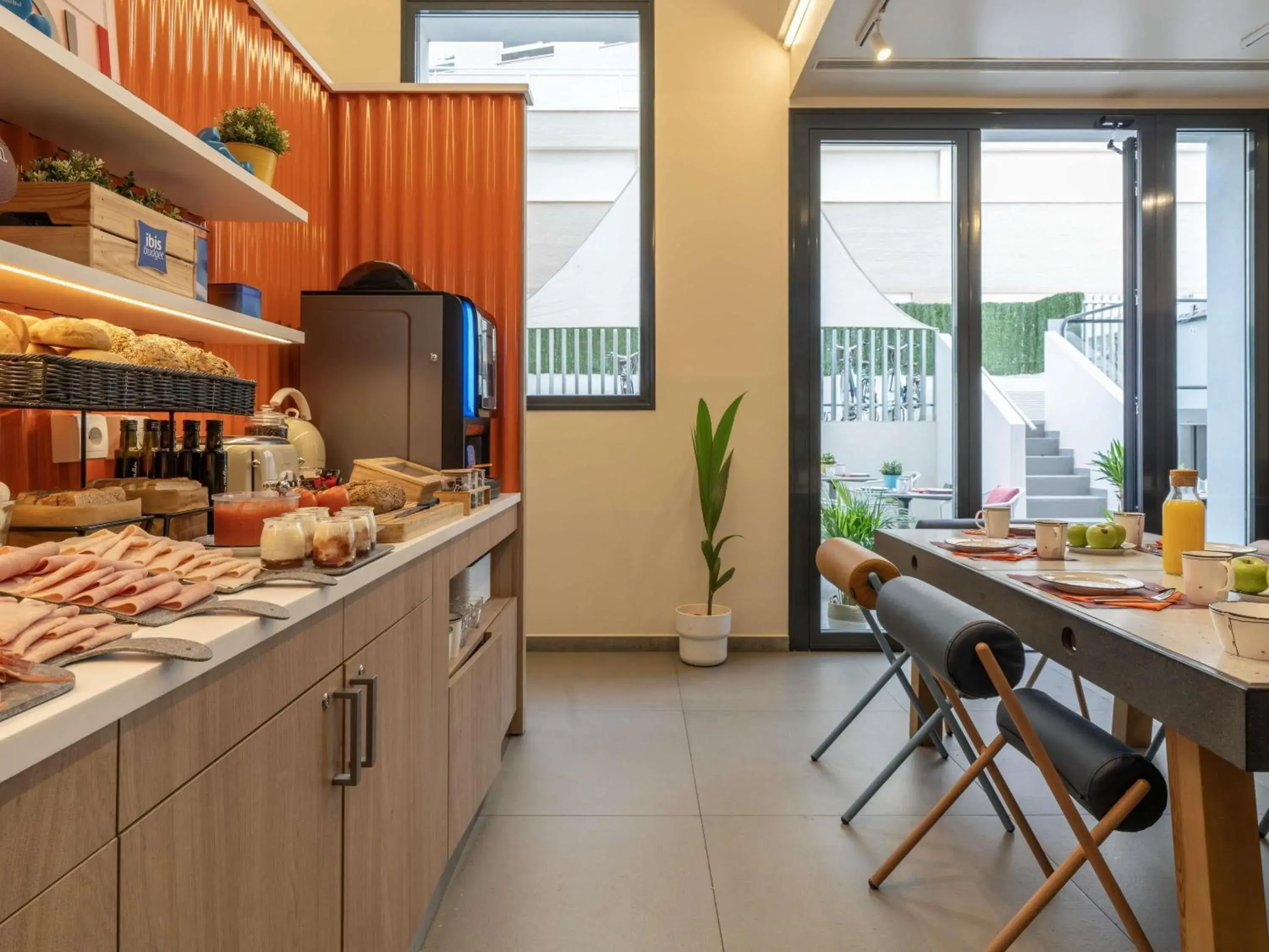 Bedroom in ibis budget Valencia Centro Puerto Bedroom in ibis budget Valencia Centro Puerto