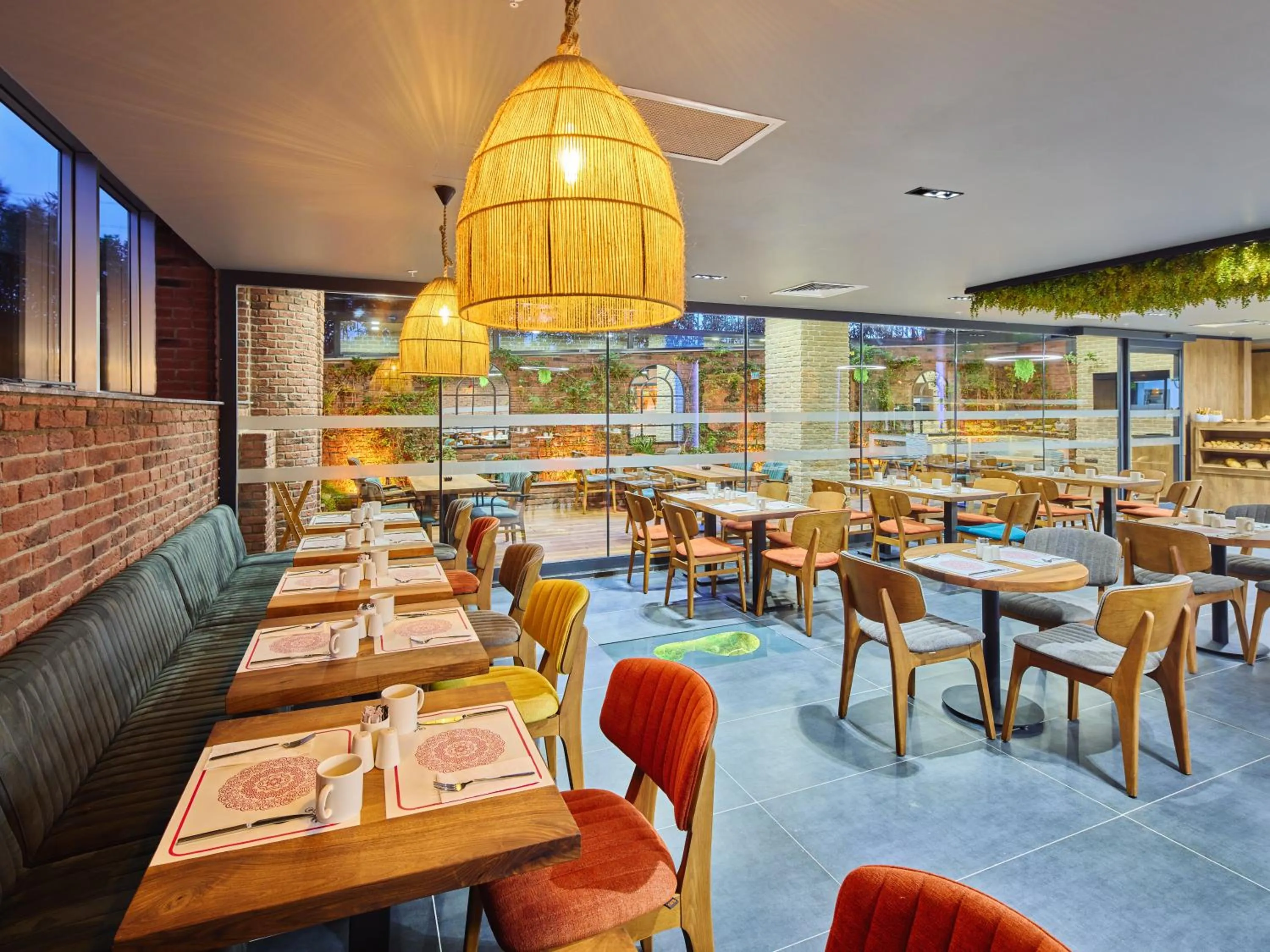 Restaurant/places to eat in Ibis Istanbul Airport