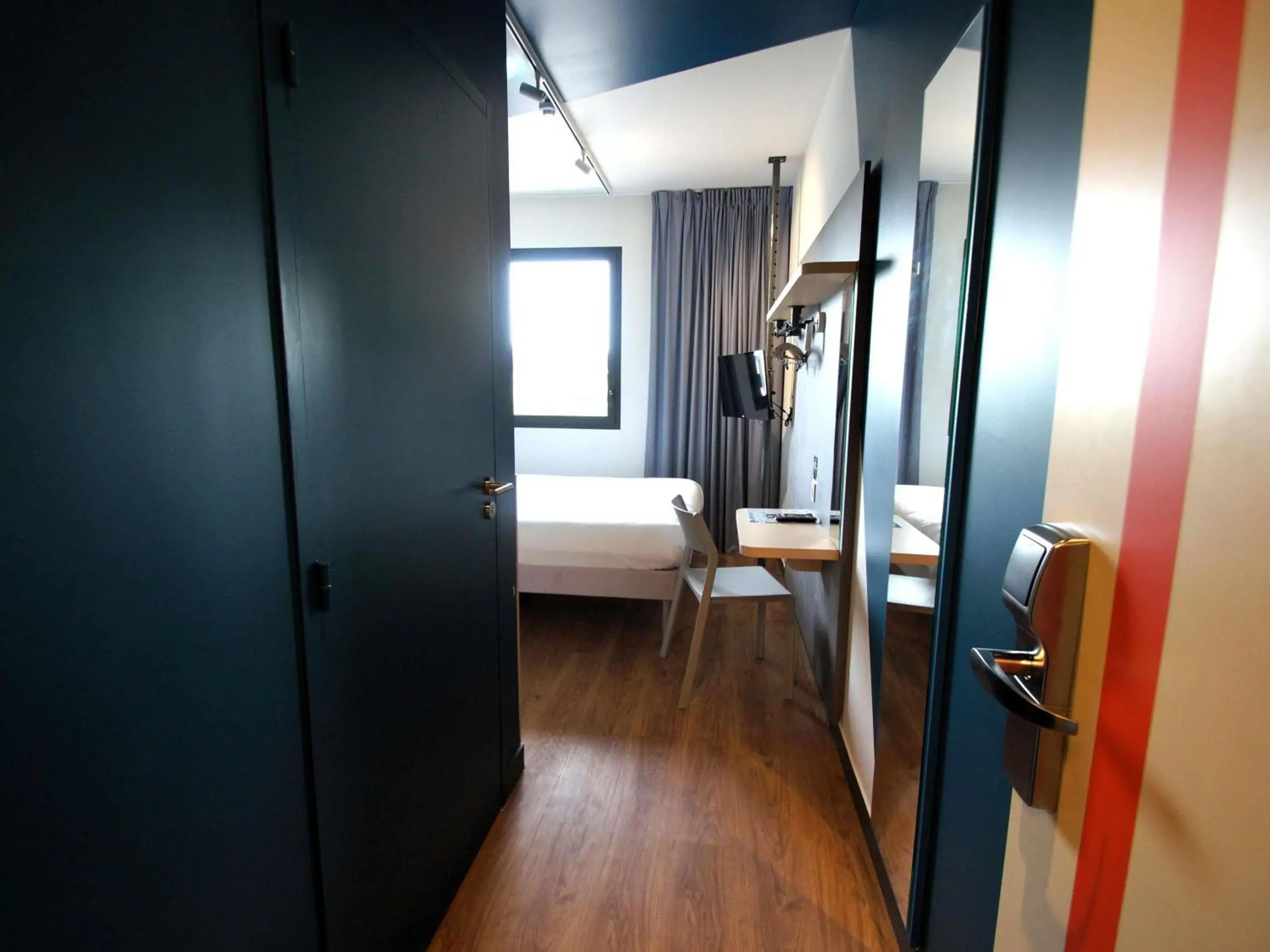 Bedroom, Bed in ibis budget Loudéac Vélodrome Bedroom, Bed in ibis budget Loudéac Vélodrome