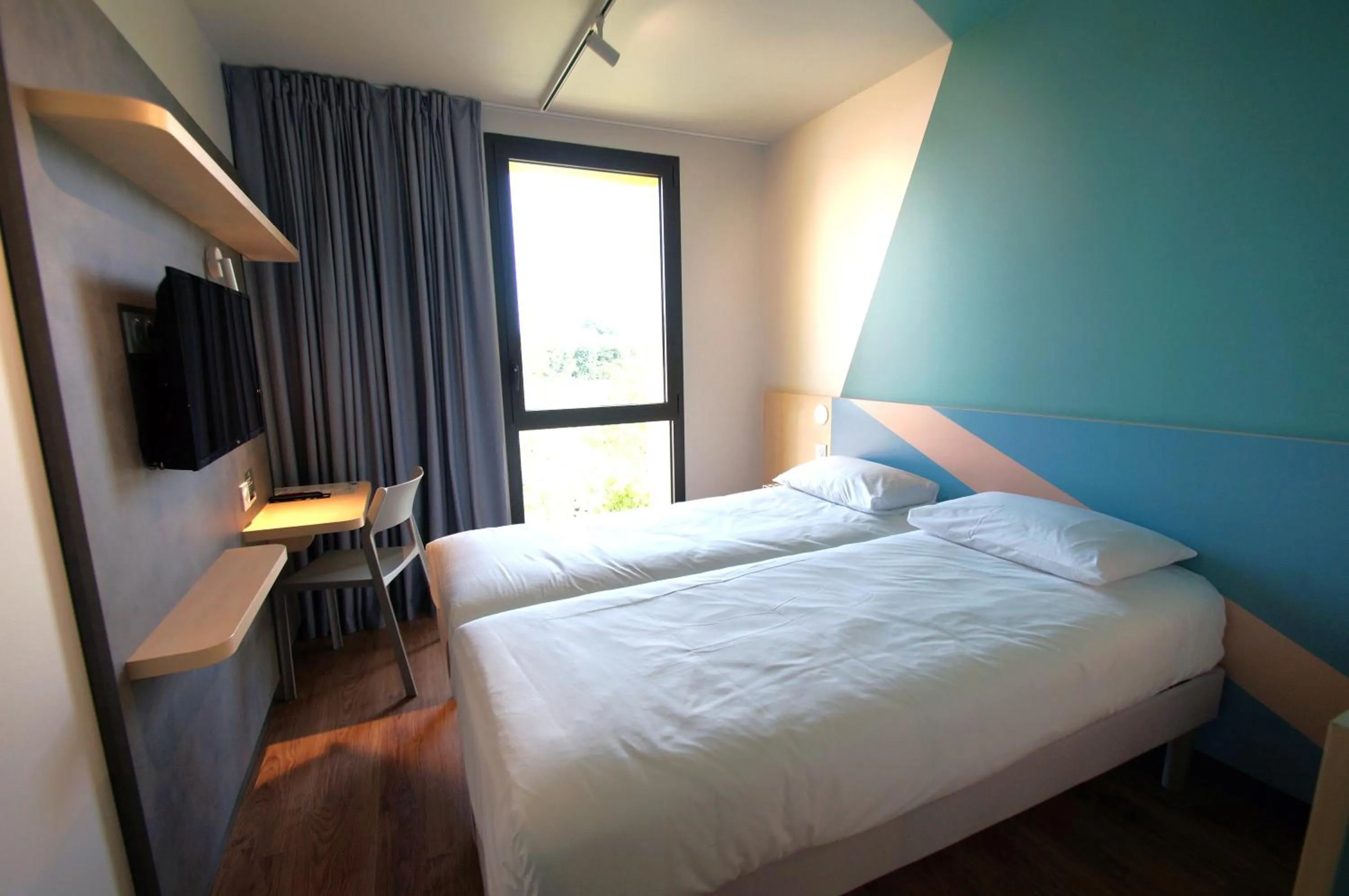 Bed in ibis budget Loudéac Vélodrome