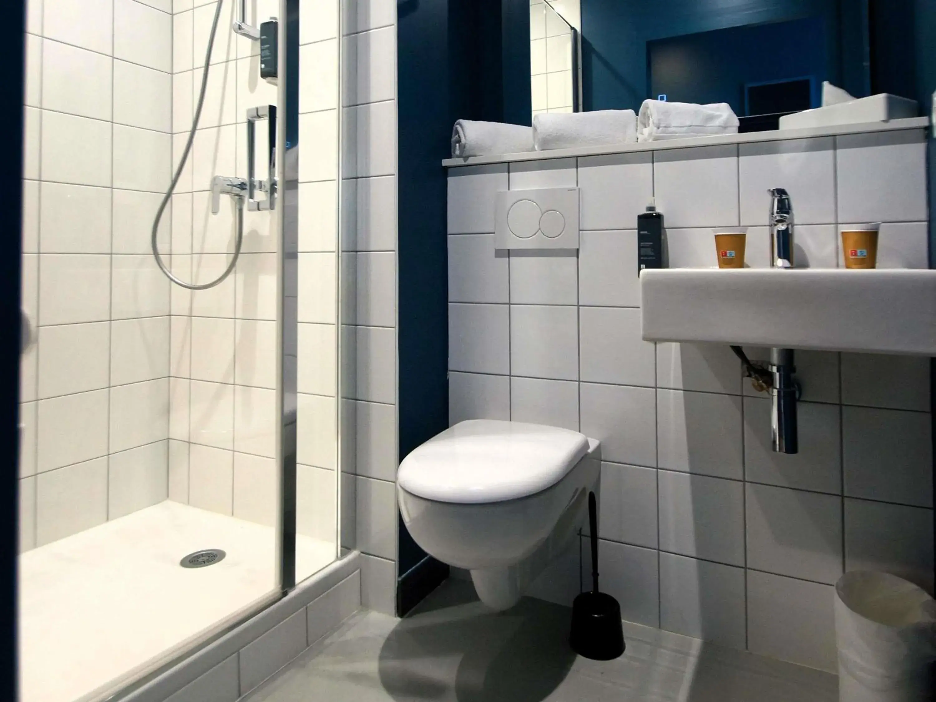 Bedroom in ibis budget Loudéac Vélodrome Bedroom in ibis budget Loudéac Vélodrome