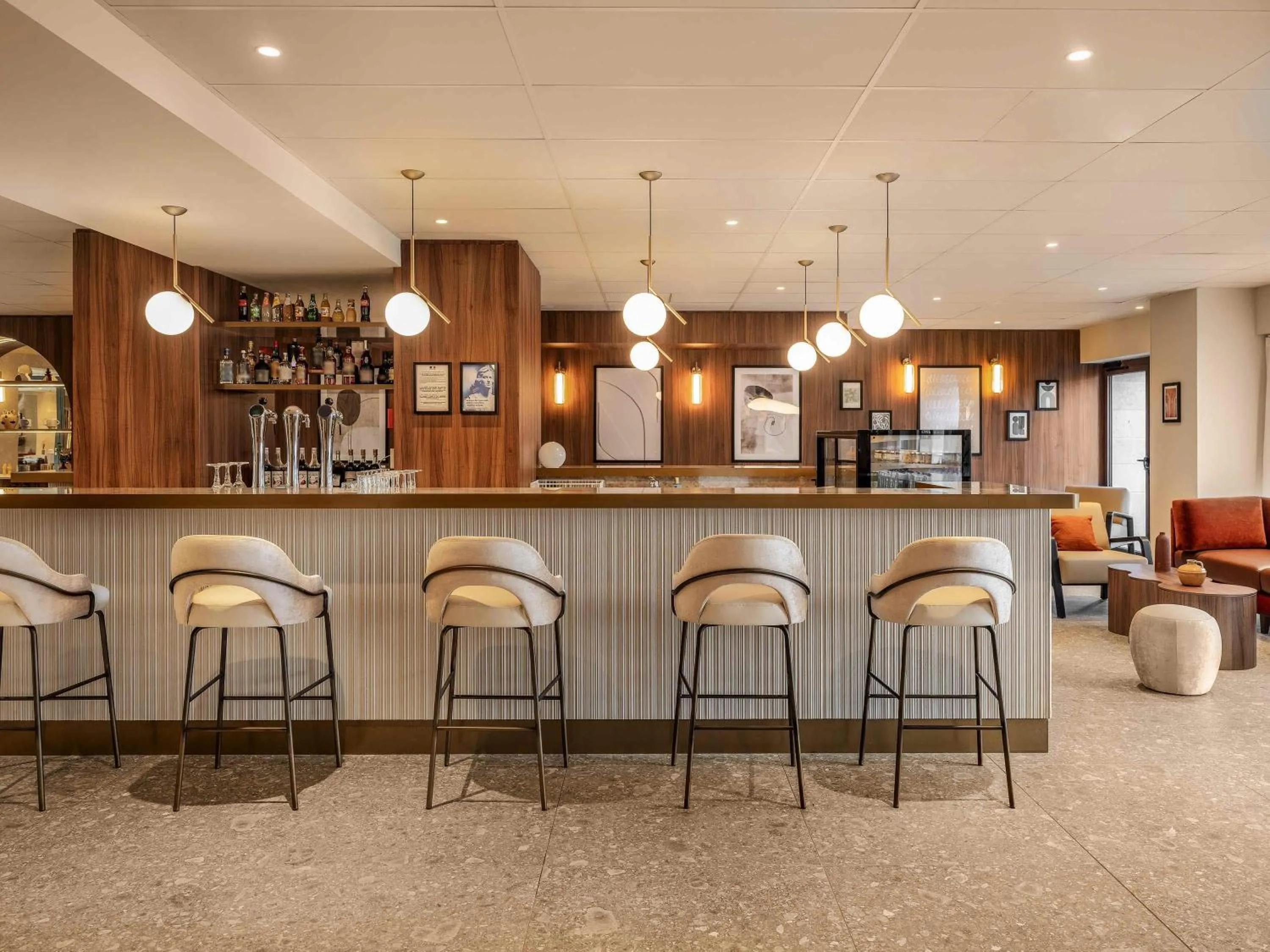 Lounge or bar in Novotel Orléans Centre Gare