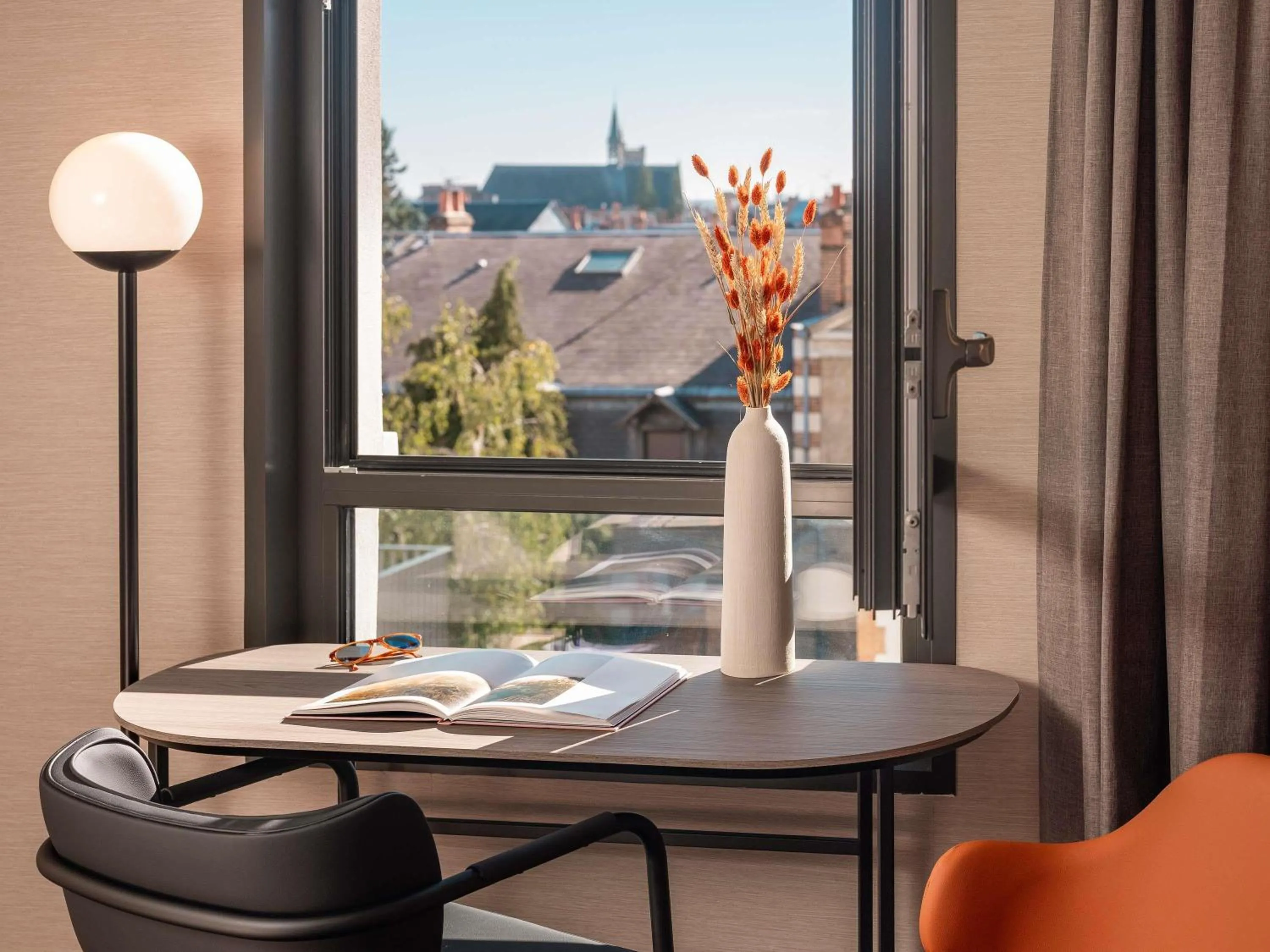 Bedroom in Novotel Orléans Centre Gare