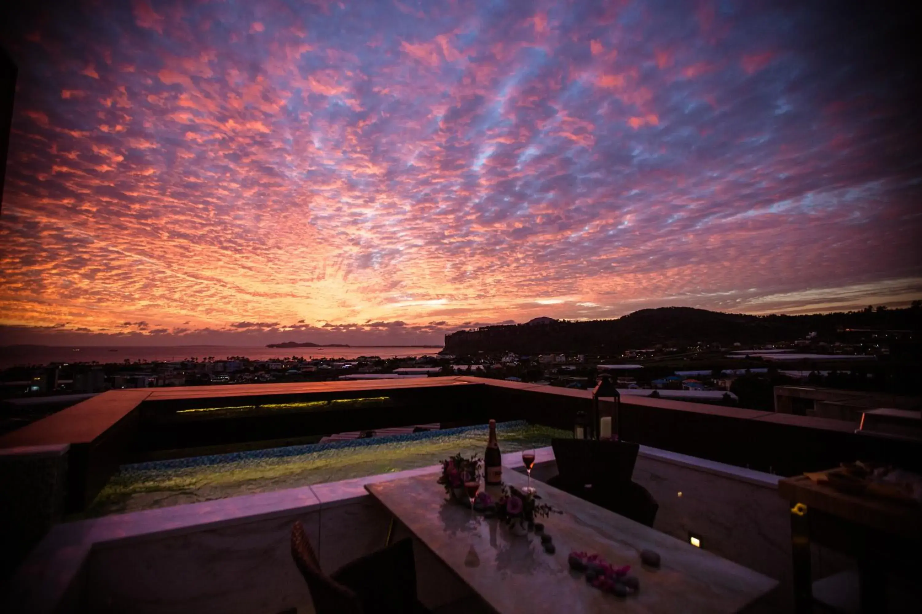 Property building in Bayhill Pool & Villa Property building in Bayhill Pool & Villa