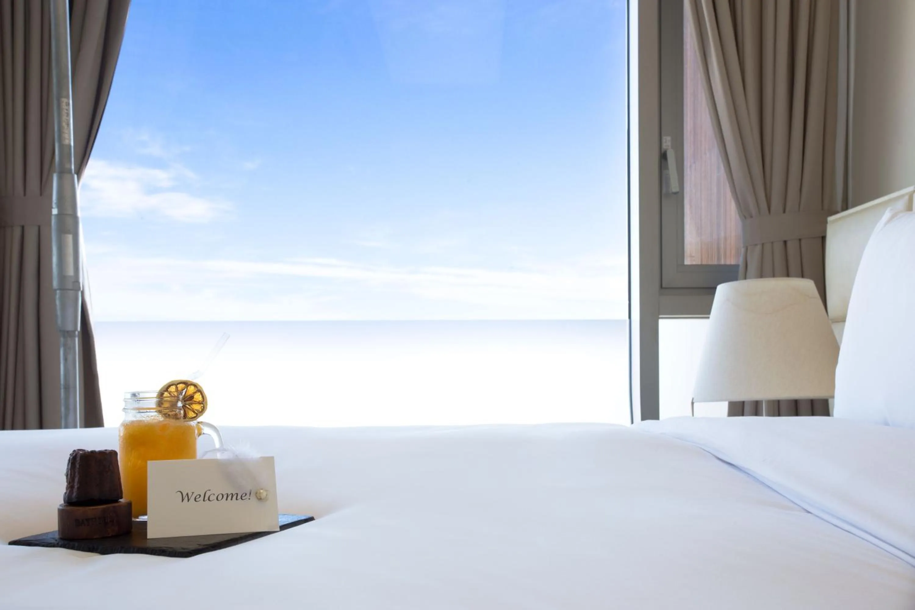 Day, Bed in Bayhill Pool & Villa