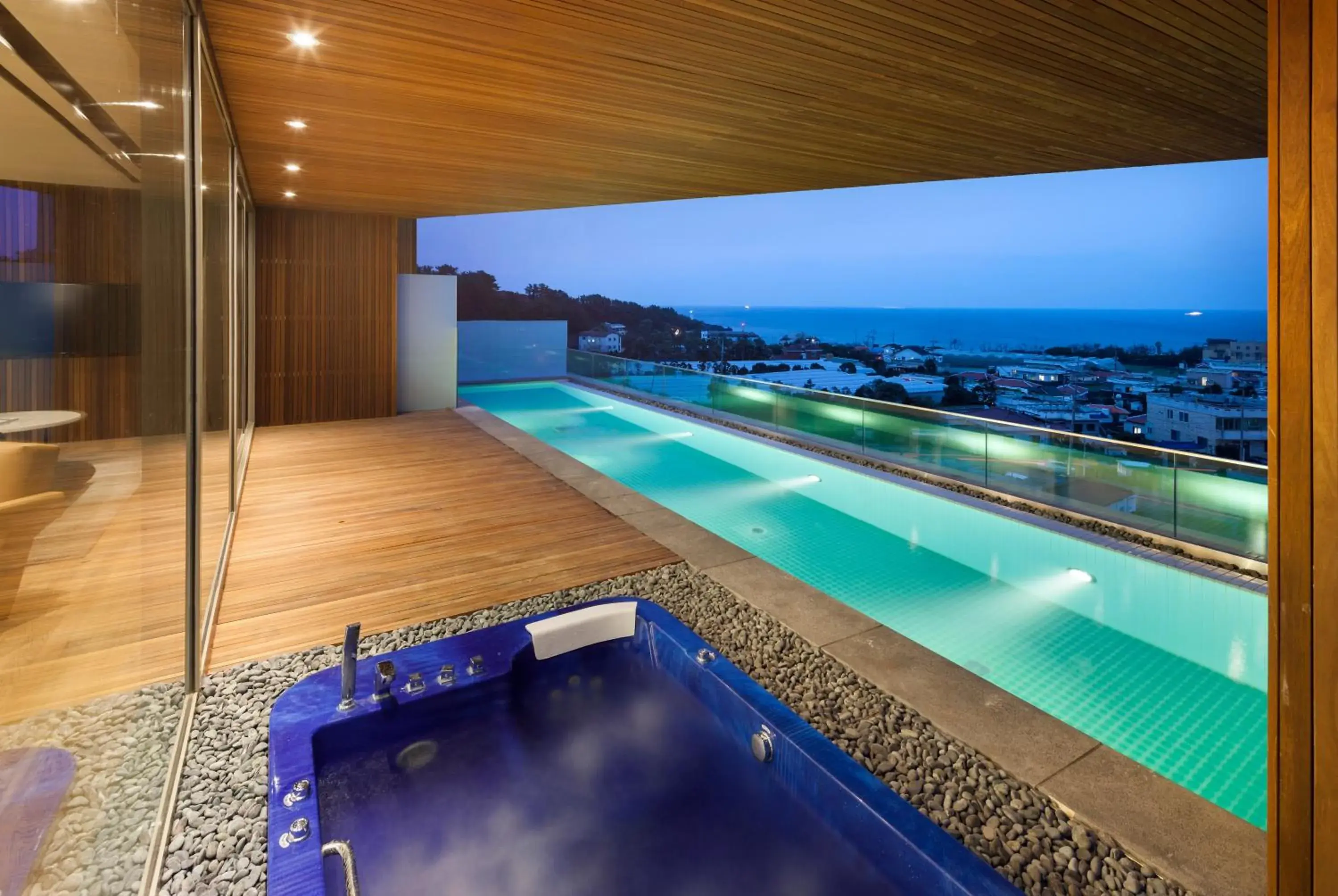 Swimming pool in Bayhill Pool & Villa Swimming pool in Bayhill Pool & Villa