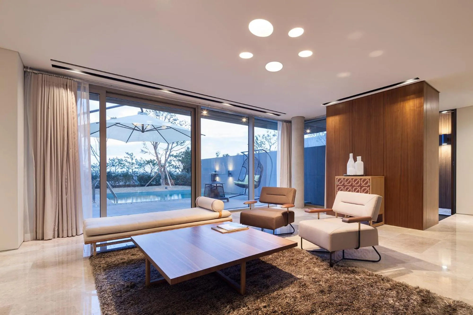 Bayhill Pool & Villa