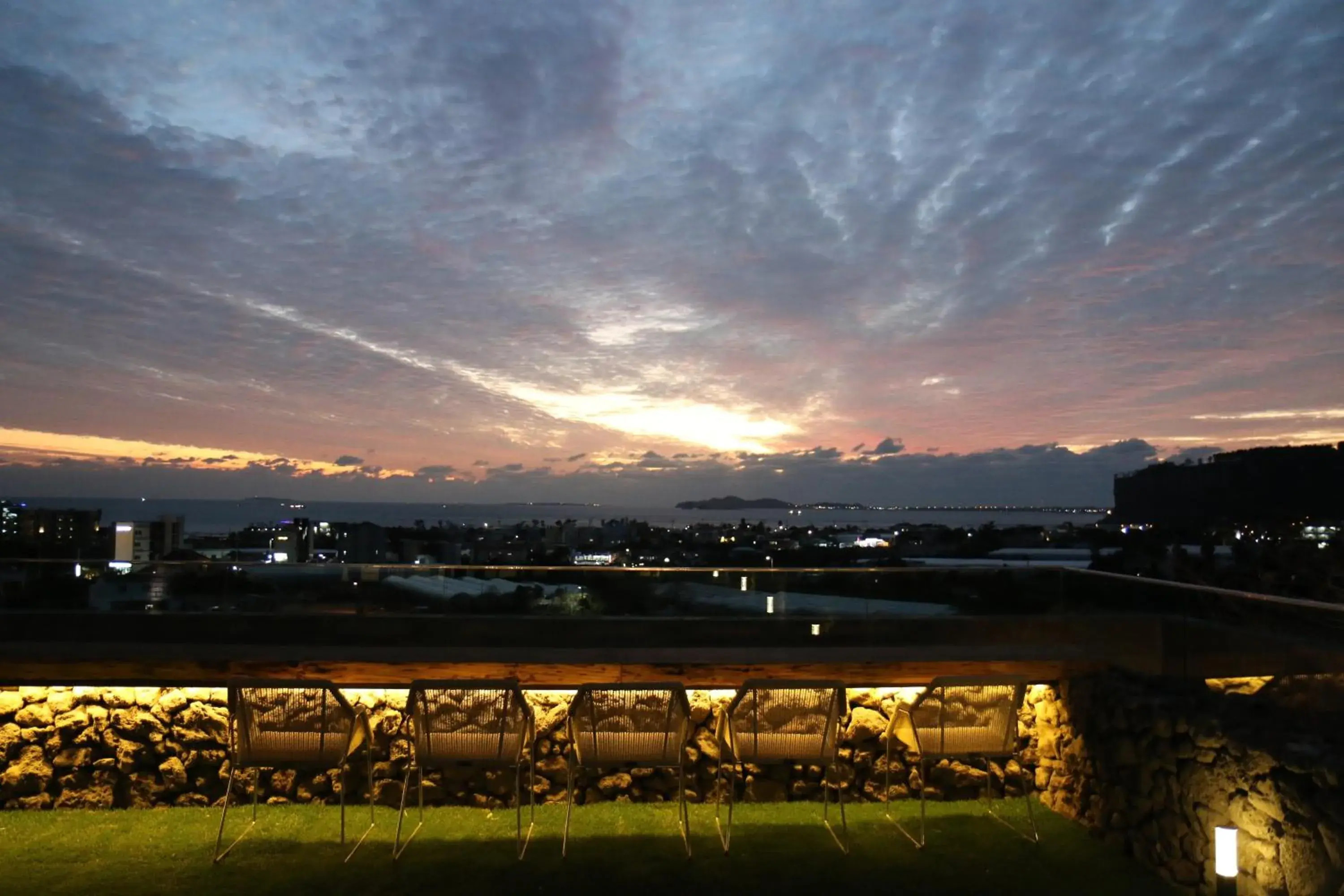 Property building in Bayhill Pool & Villa Property building in Bayhill Pool & Villa