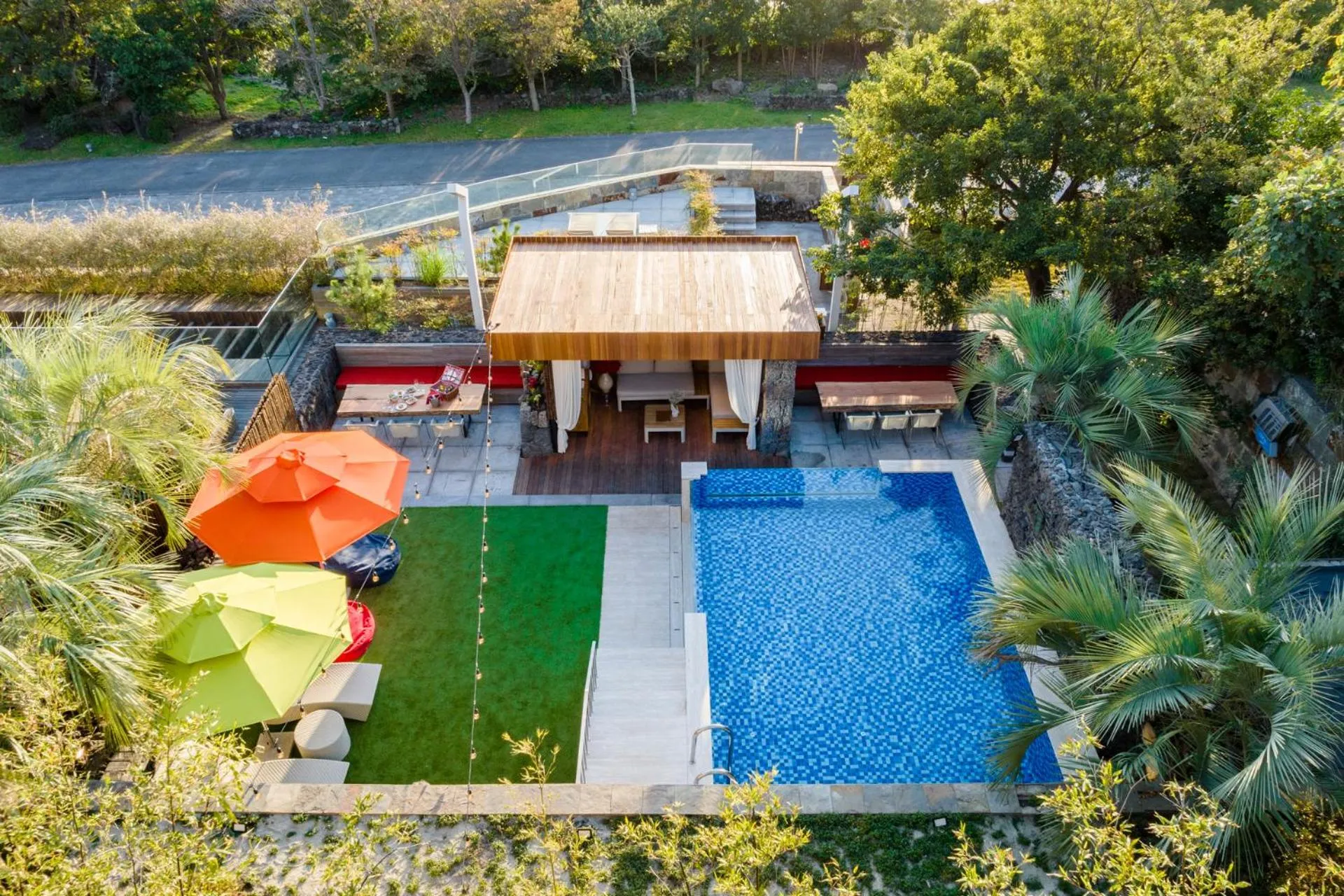 Bayhill Pool & Villa